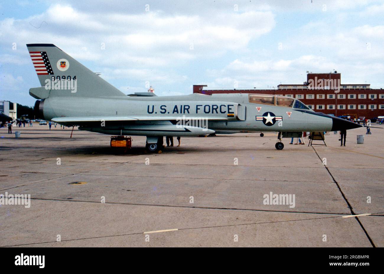 United States Air Force (USAF) - Convair F-106B-65-CO Delta Dart 58-0904 (MSN 8-27-46), dell'Air Defence Weapons Center (ADWC), Tyndall AFB, FL. Foto Stock