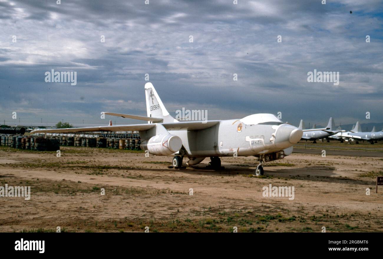United States Navy (USN) - Douglas KA-3B Skywarrior 138965 (MSN 10826) Foto Stock