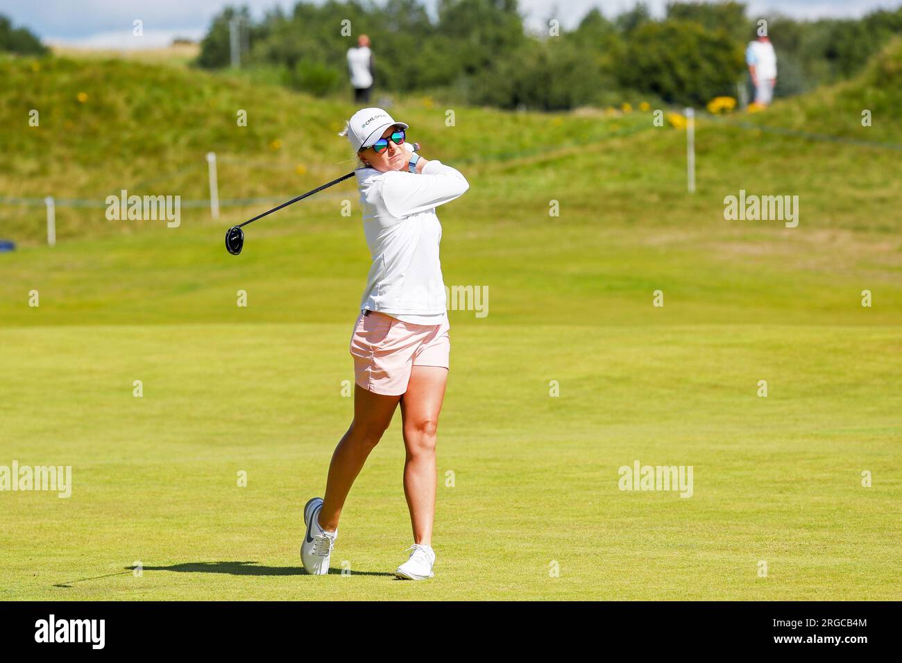 Sarah Kemp, golfista professionista australiana, sul 3° fairway, giocando al torneo Scottish Women's Open al Dundonald Links Golf Course Irvine Foto Stock