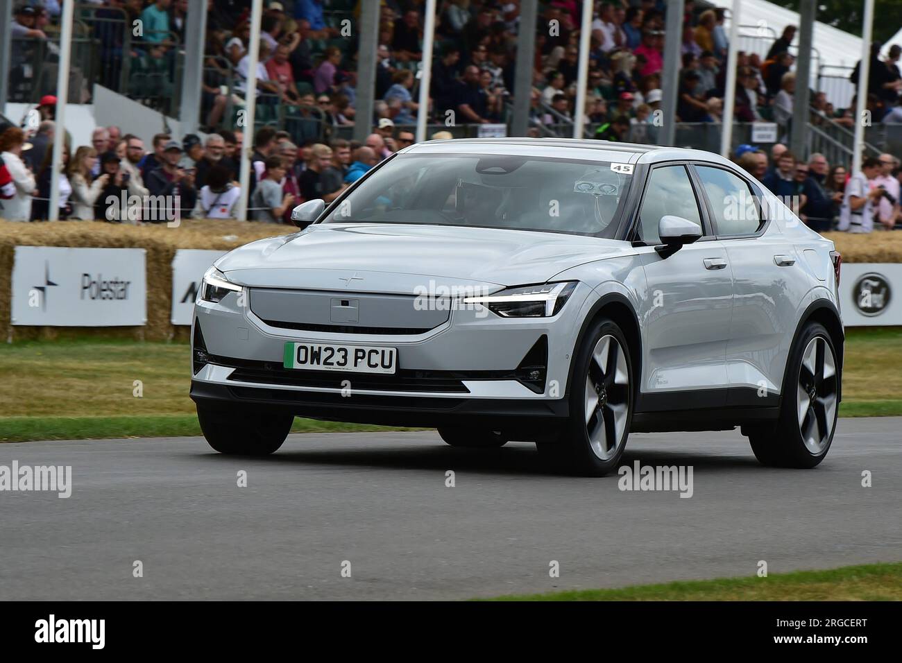 Polestar 2, First Glance, un'opportunità per vedere nuovi modelli e concept car di produttori nuovi e affermati, che coprono le auto da città a EXO Foto Stock