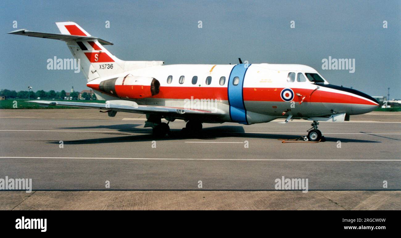 Royal Air Force - Hawker Siddeley Dominie T.1 XS736 / M (msn 25072), della Central Flying School, al RAF Brize Norton il 6 maggio 2002. Foto Stock