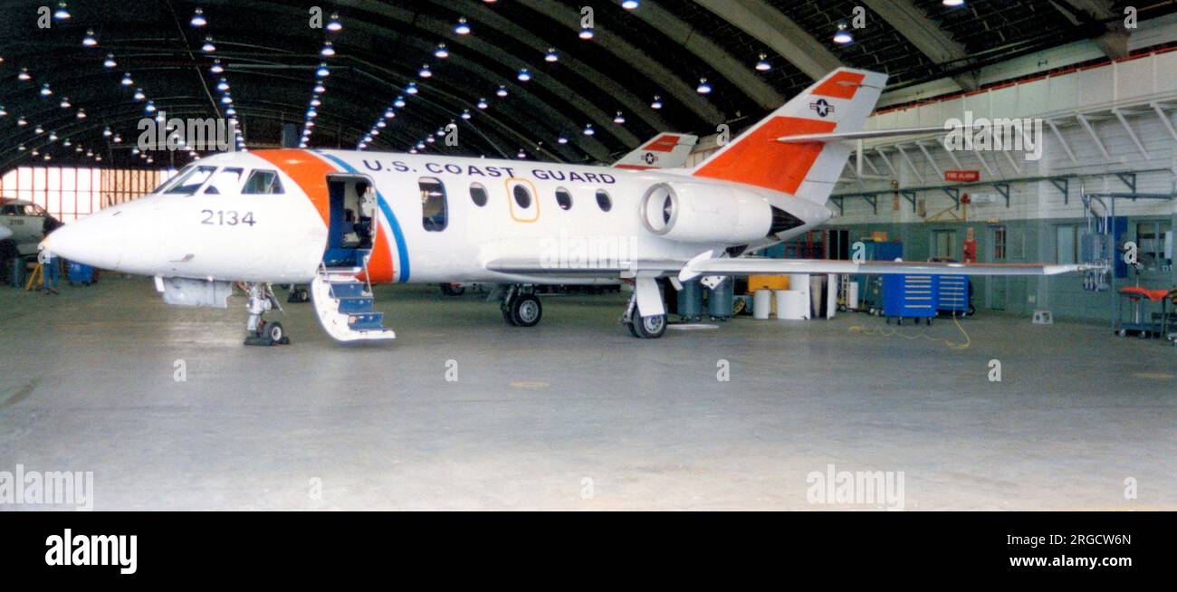 Guardia costiera degli Stati Uniti - Dassault-Breguet HU-25B Guardian 2134 (MSN 458, ex N465F). Foto Stock