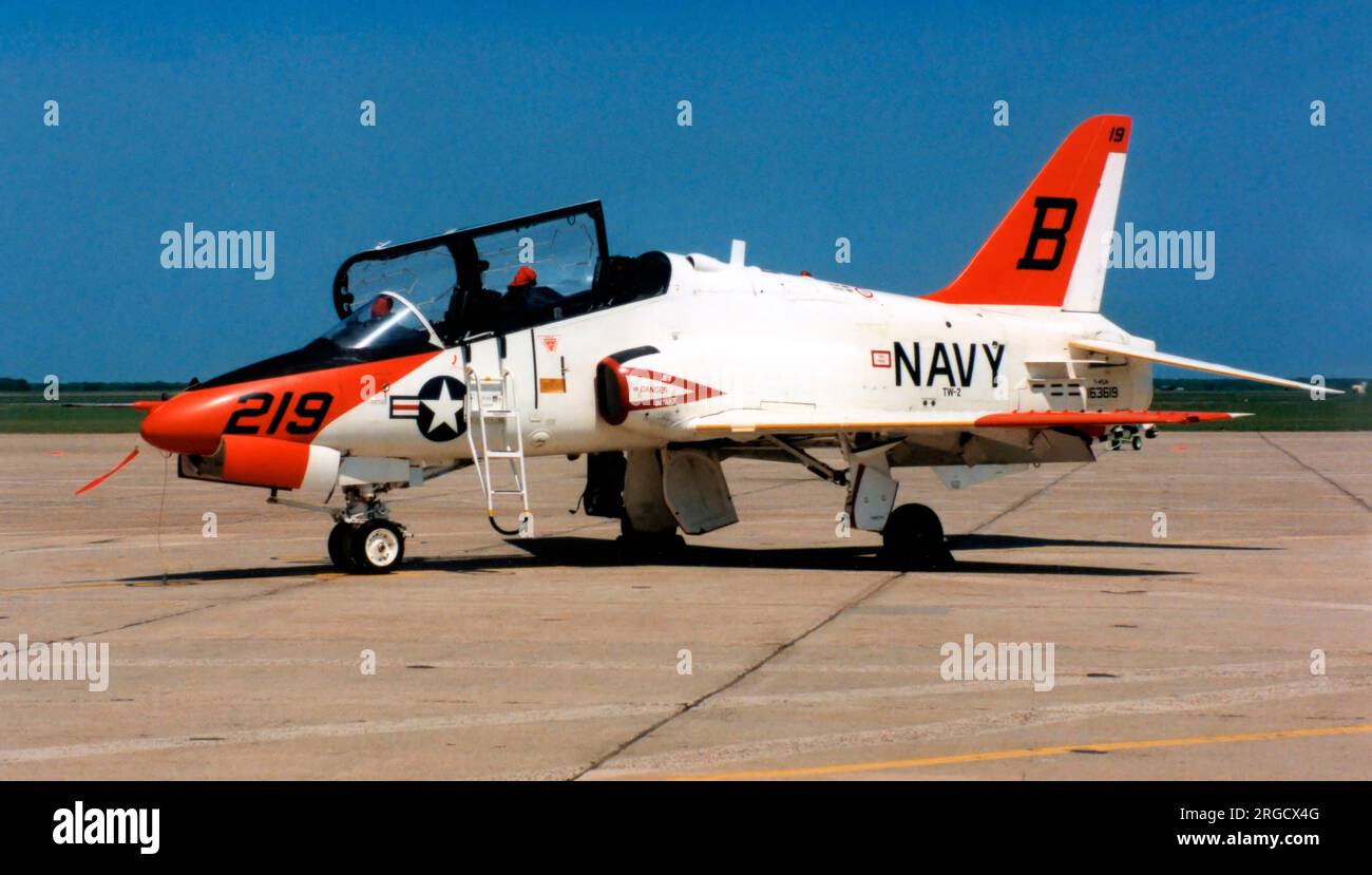 United States Navy - McDonnell Douglas T-45A Goshawk 163619 (MSN A021, call-sign '219')), di TW-2 al NAS Kingsville, Texas. Foto Stock