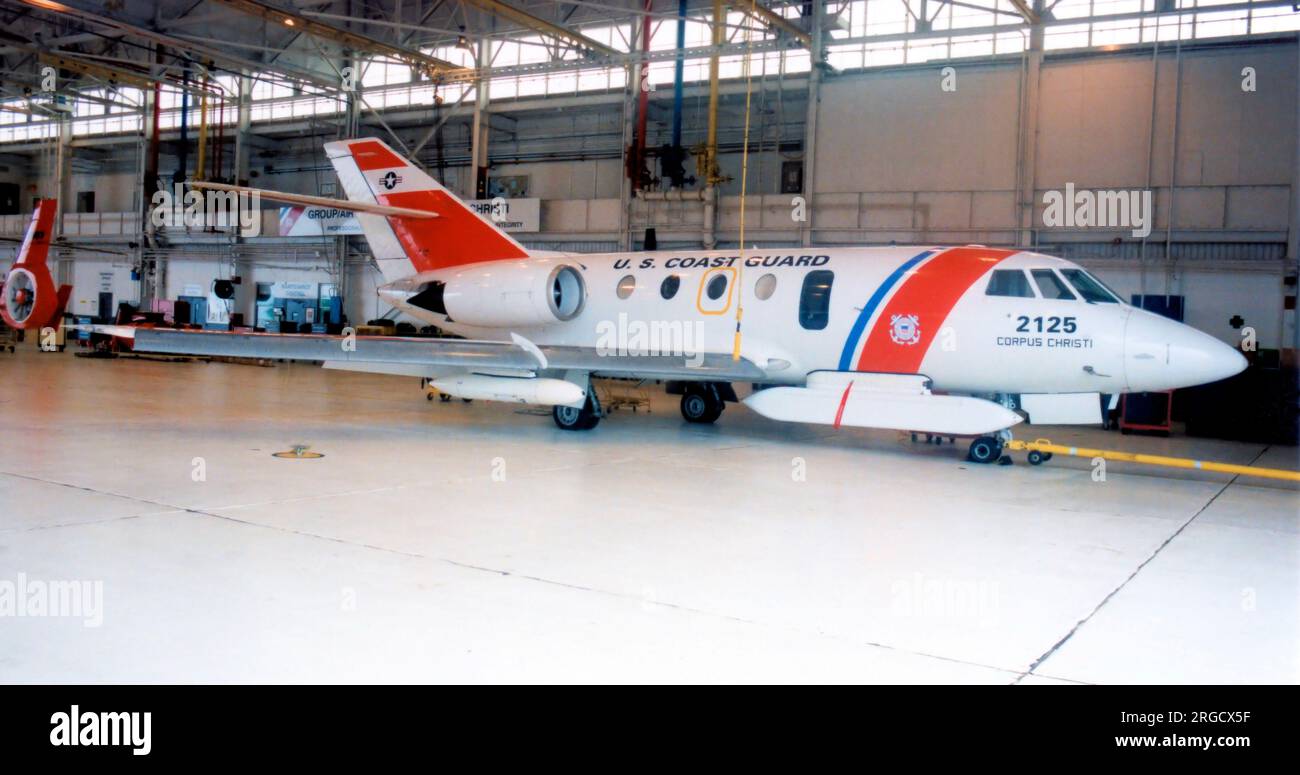 Guardia costiera degli Stati Uniti - Dassault-Breguet HU-25B Guardian 2125 (MSN 439), di CGAS Corpus Christi, Foto Stock