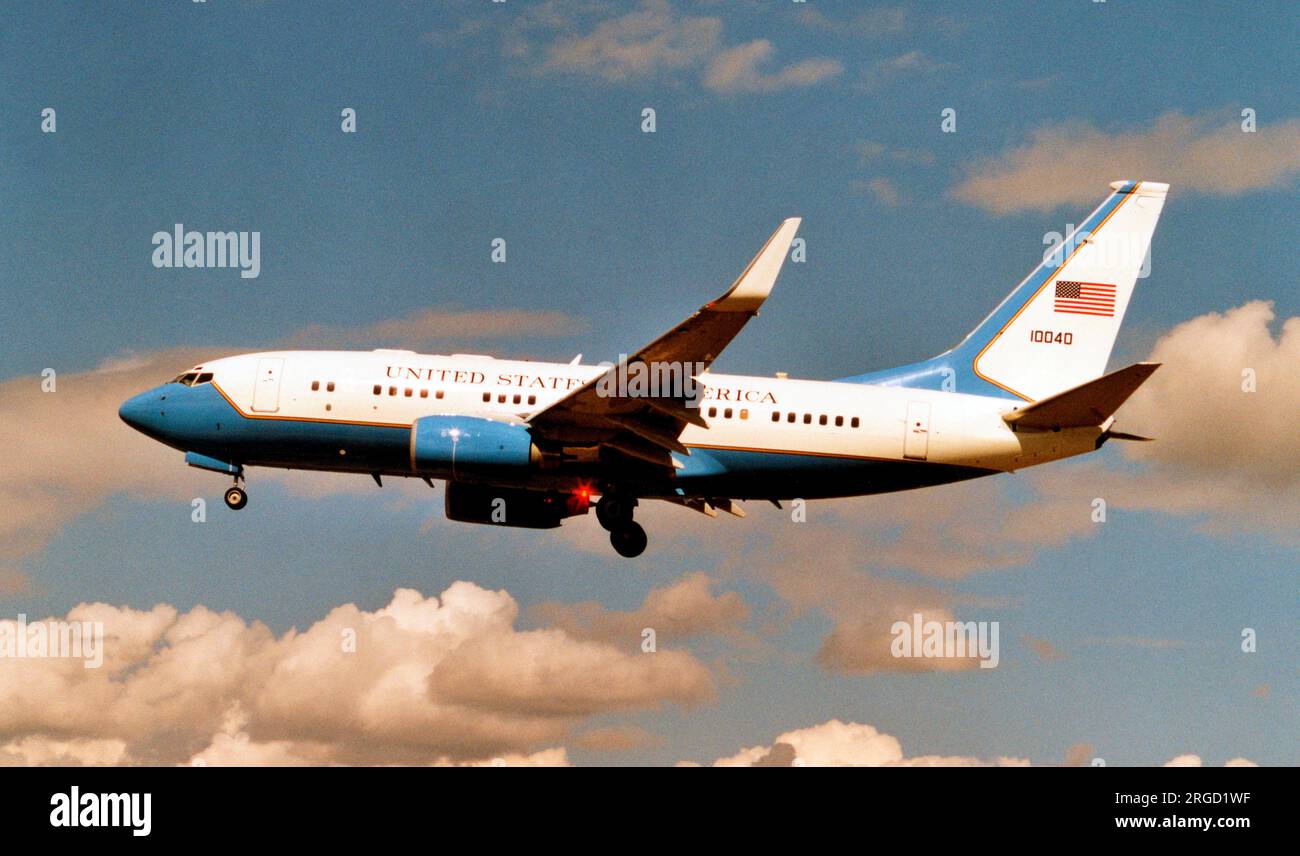 United States Air Force - Boeing C-40B 01-0040 (msn 29971 / 684, ex N371BJ, 737-700 BBJ) Foto Stock