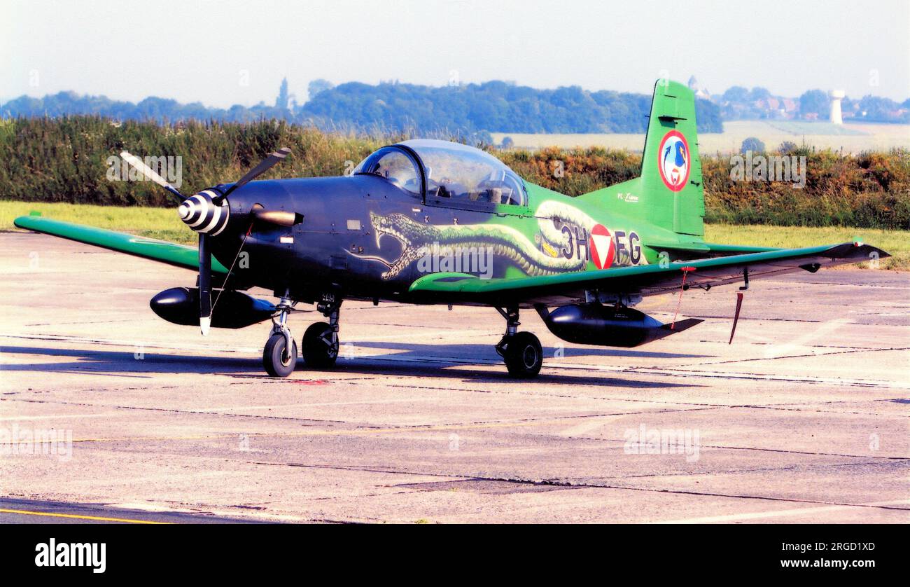 Osterreichische Luftstreitkrafte - Pilatus PC-7 Turbo Trainer 3H-FG (msn 445) (osterreichische Luftstreitkrafte - Aeronautica militare austriaca) Foto Stock