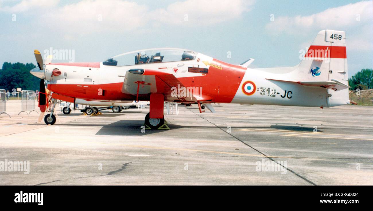 Armee de l'Air - Embraer EMB-312 Tucano 458 / 312-JC (msn 312458), del DV05.312. (Armee de l'Air - Aeronautica militare francese) Foto Stock