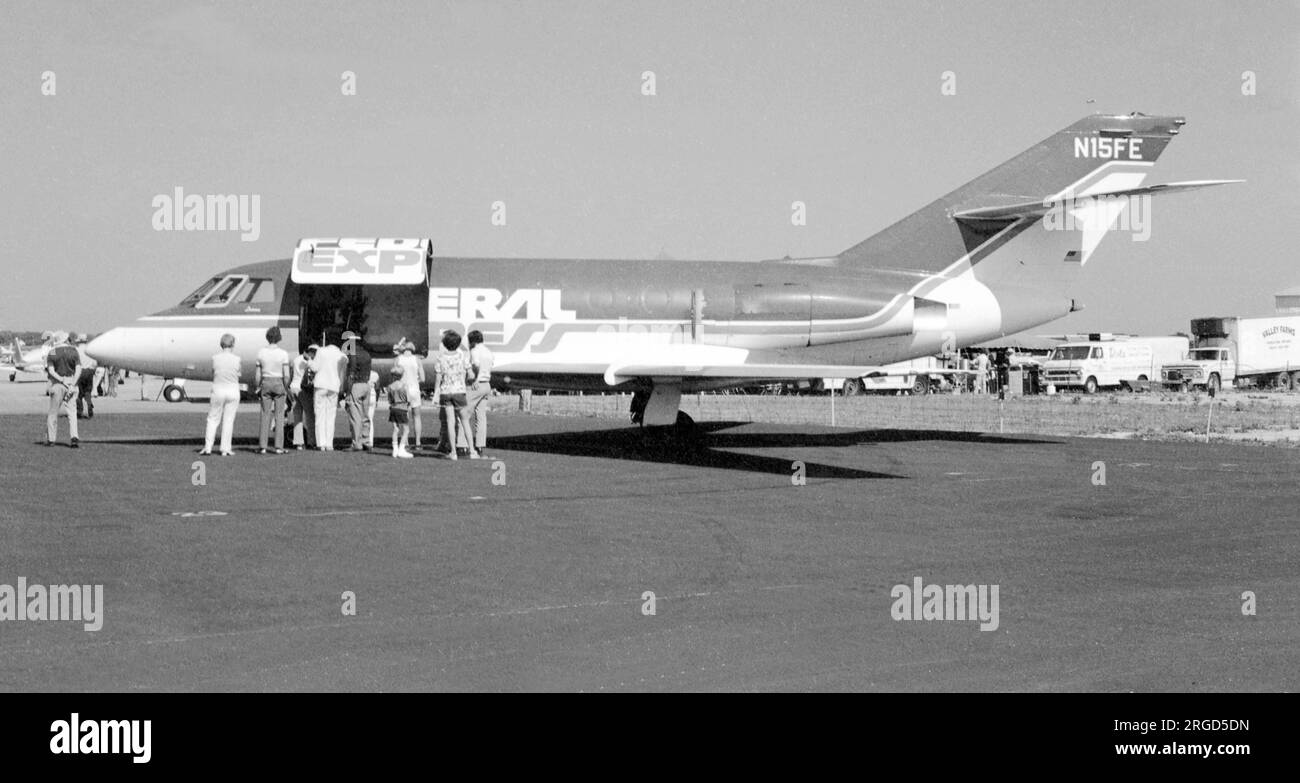 Dassault Falcon 20DC N15FE (msn 229), di Federal Express, in occasione di una fiera aerea dell'esercito degli Stati Uniti. Foto Stock