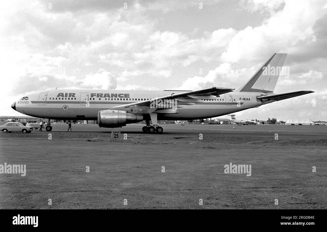Airbus A300B2-1C F-WUAA (msn 004), al SBAC Farnborough Airshow il 3-7 settembre 1974. Foto Stock