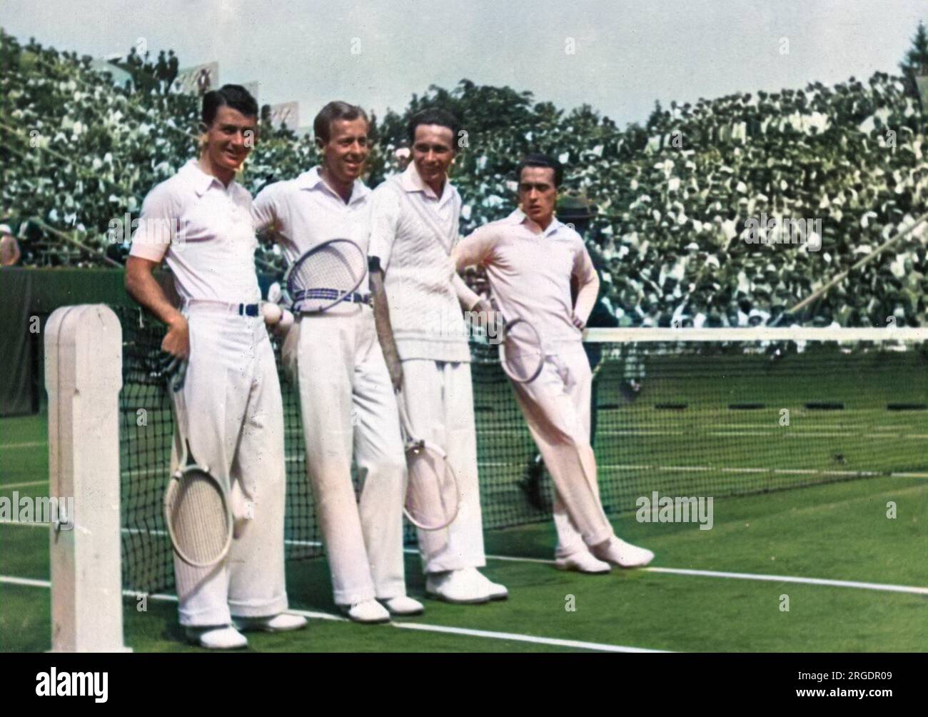 Torneo di tennis della Coppa Davis a Parigi, Francia : (da sinistra a destra) : John VAN RYN Wilmer ALLISON, Jean BOROTRA e Henri COCHET. Foto Stock