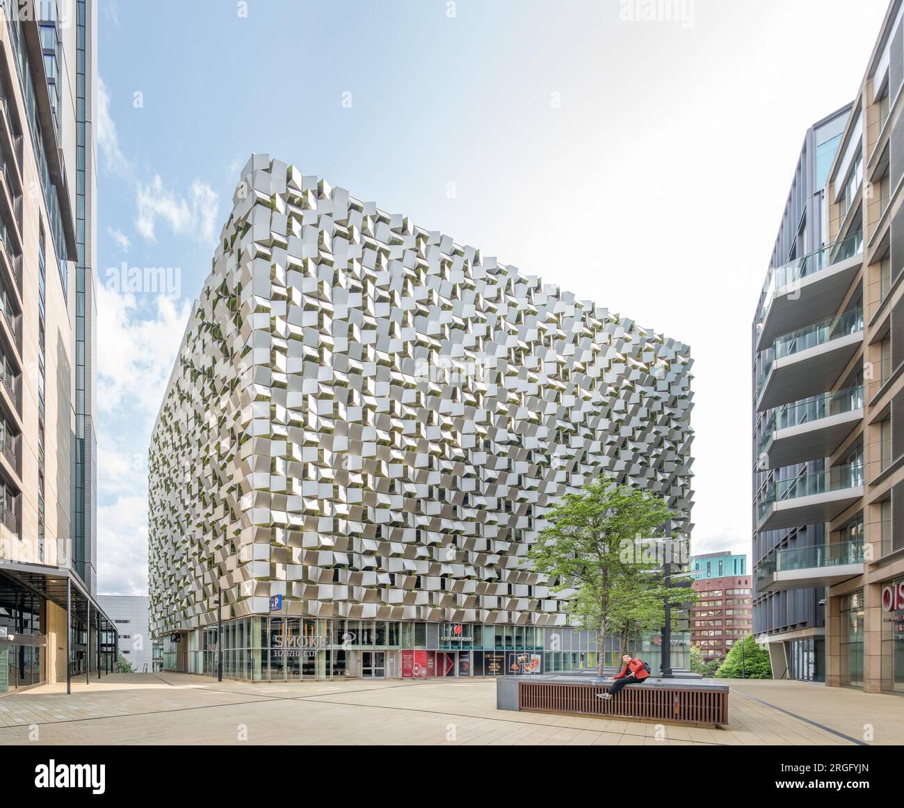 Sheffield, Inghilterra - Parcheggio Q-Park Charles Street 'Cheese Grater' di Allies & Morrison Foto Stock