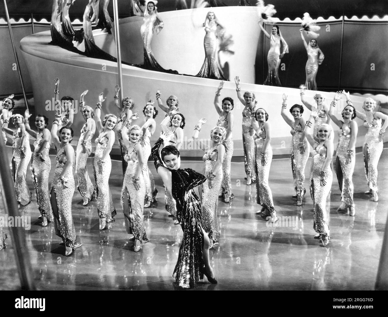 Dona Drake (Center Foreground), sul set del film, 'Strike me Pink', United Artists, 1936 Foto Stock