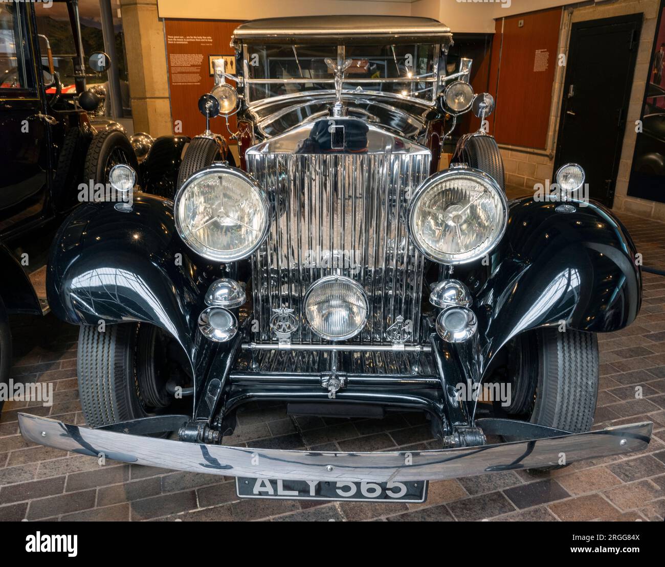 1933 Rolls-Royce 40/50 Phantom II in mostra al National Motor Museum, Beaulieu, New Forest, Hampshire, Inghilterra, REGNO UNITO. - ALY 565 Foto Stock