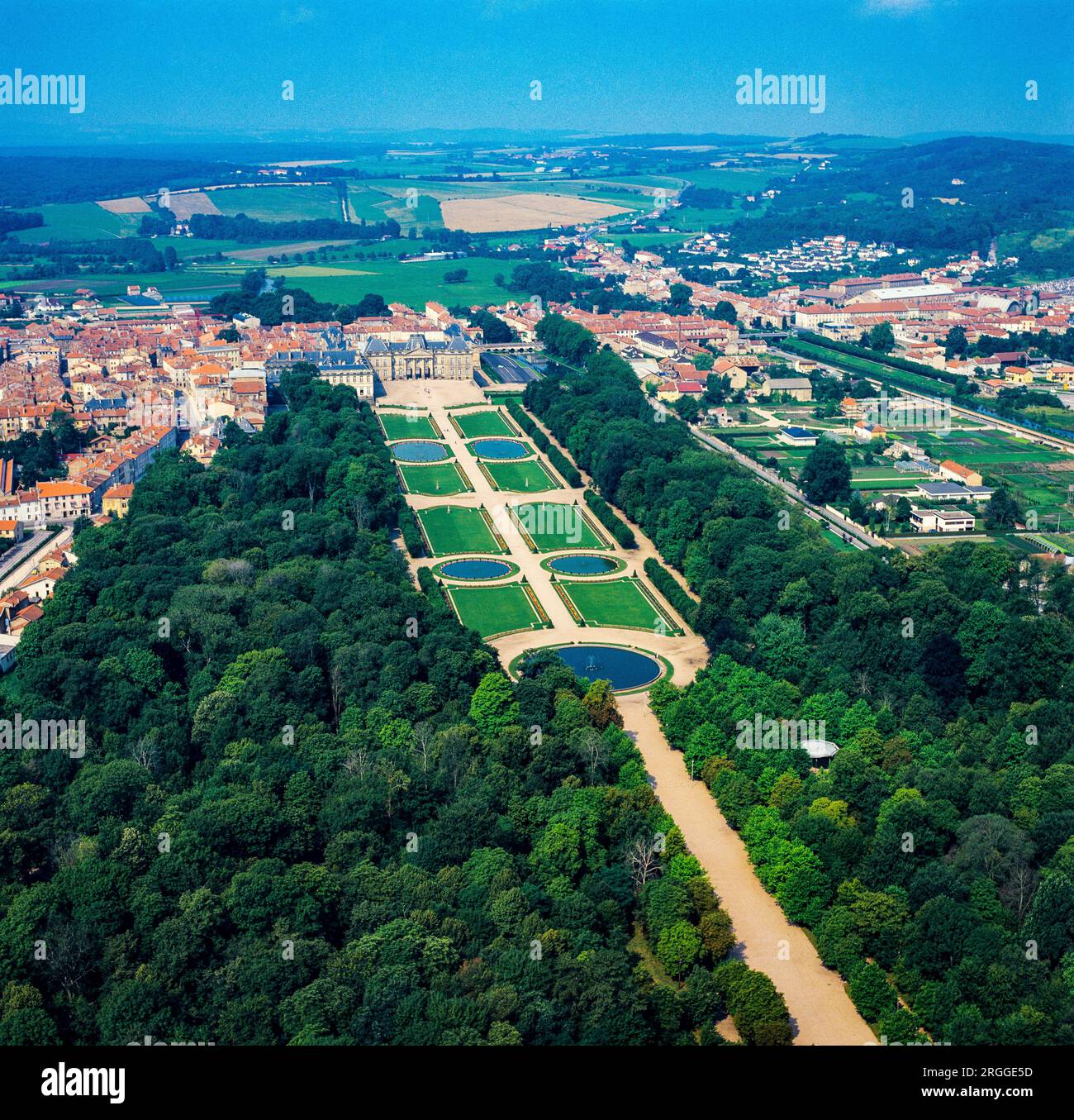 Giardini del palazzo Château de Lunéville, ex residenza dei duchi di Lorena, città, vista aerea, Meurthe e Mosella, Lorena, Francia, Europa, Foto Stock