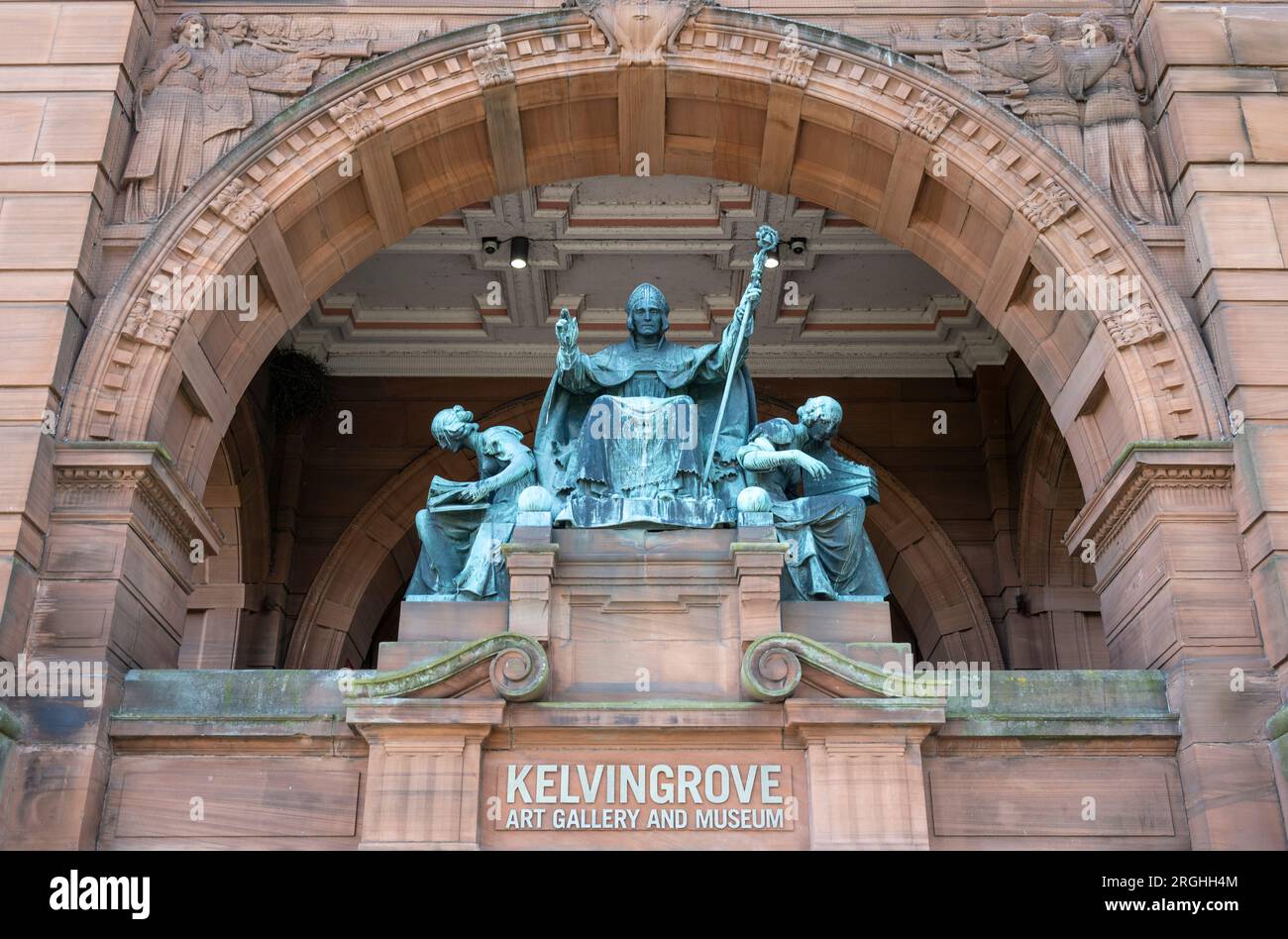 Ingresso alla galleria d'arte Kelvingrove e al museo di Glasgow realizzato in stile barouque spagnolo Foto Stock