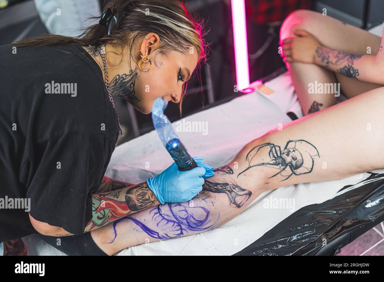Donna Cuffie by Alex De Pase: TattooNOW