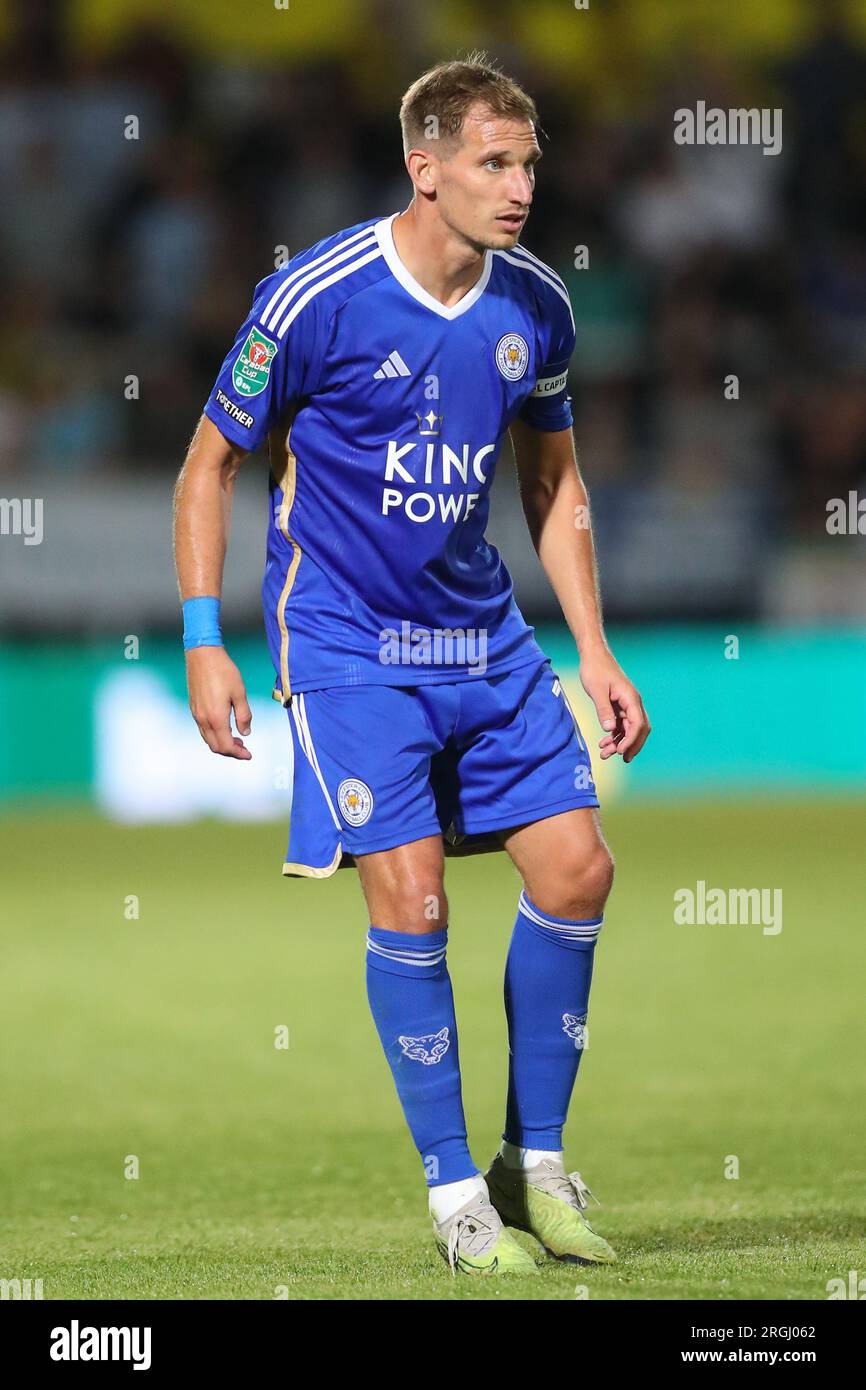 Marc Albrighton n. 11 di Leicester City durante la partita di Carabao Cup Burton Albion vs Leicester City al Pirelli Stadium, Burton Upon Trent, Regno Unito, 9 agosto 2023 (foto di Gareth Evans/News Images) Foto Stock