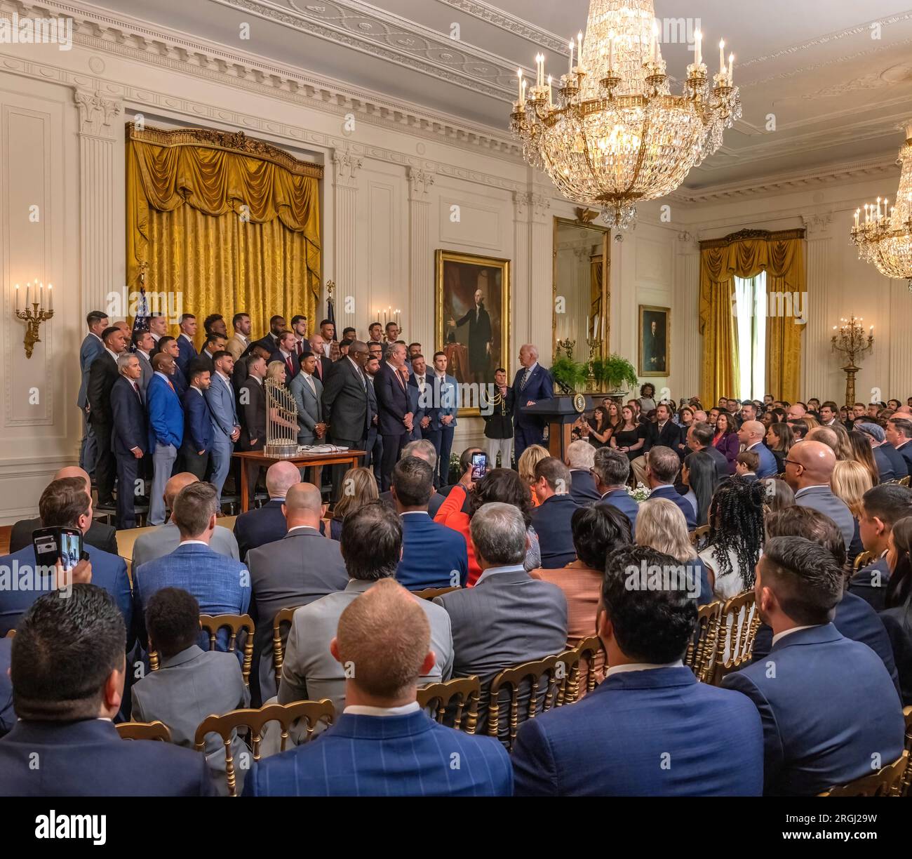 WASHINGTON, D.C. — 7 agosto 2023: Il presidente Joe Biden fa osservazioni alla Casa Bianca durante un evento in onore degli Houston Astros del 2022. Foto Stock