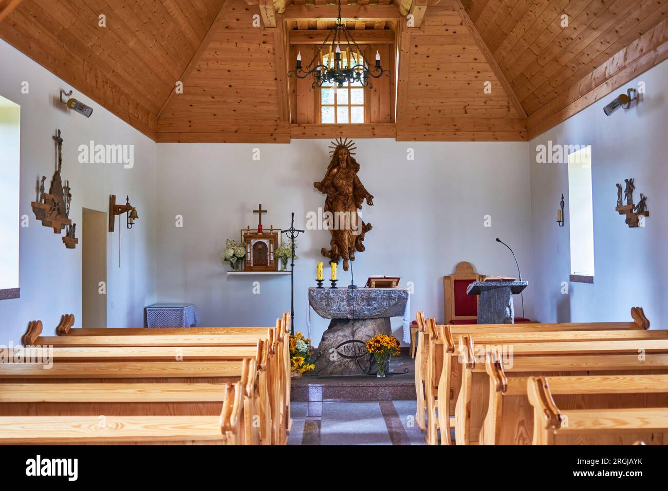 Suwalken, Polonia, 25 luglio 2023 Interno di una piccola chiesa