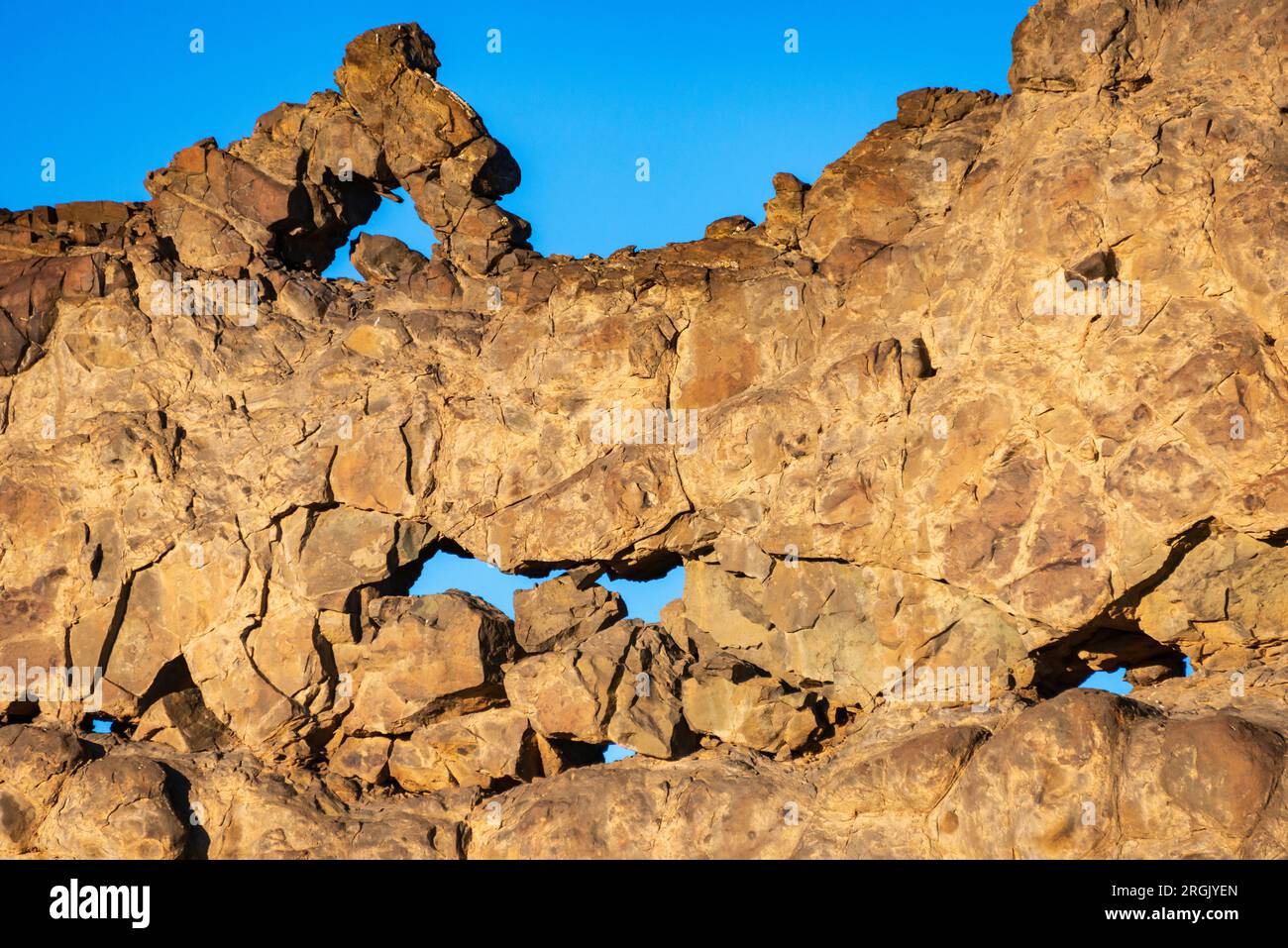 Shiprock iin the Navajo Nation, San Juan County, New Mexico Foto Stock