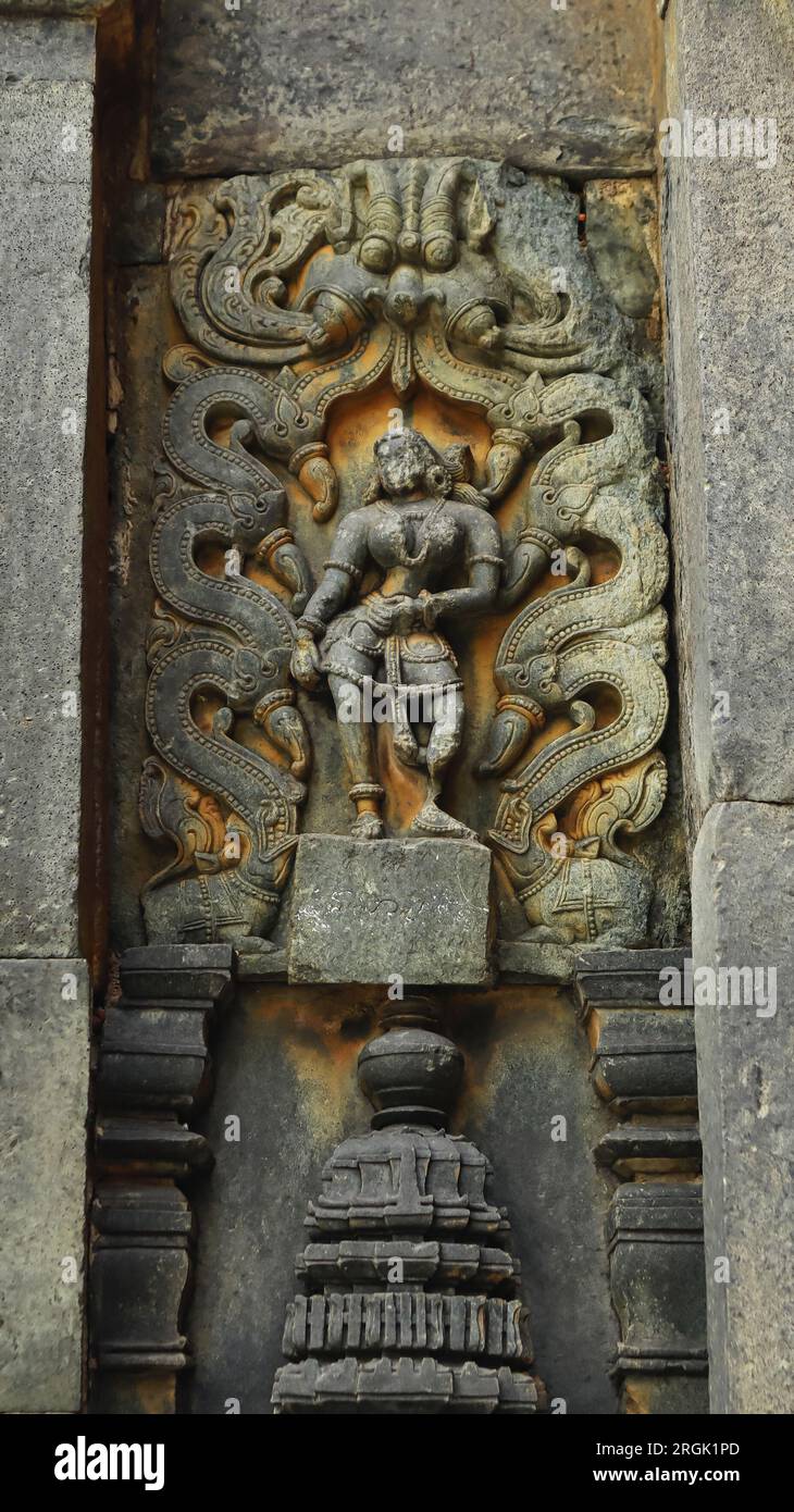 Sculture sul Tempio di Somesvara, Haralahalli, Haveri, Karnataka, India Foto Stock