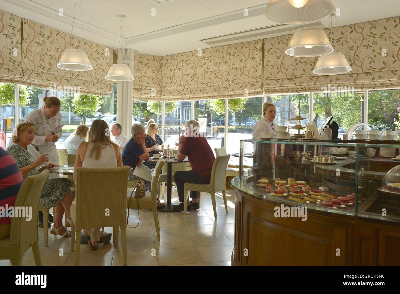 Betty's Cafe Harrogate Yorkshire England Regno Unito Foto Stock