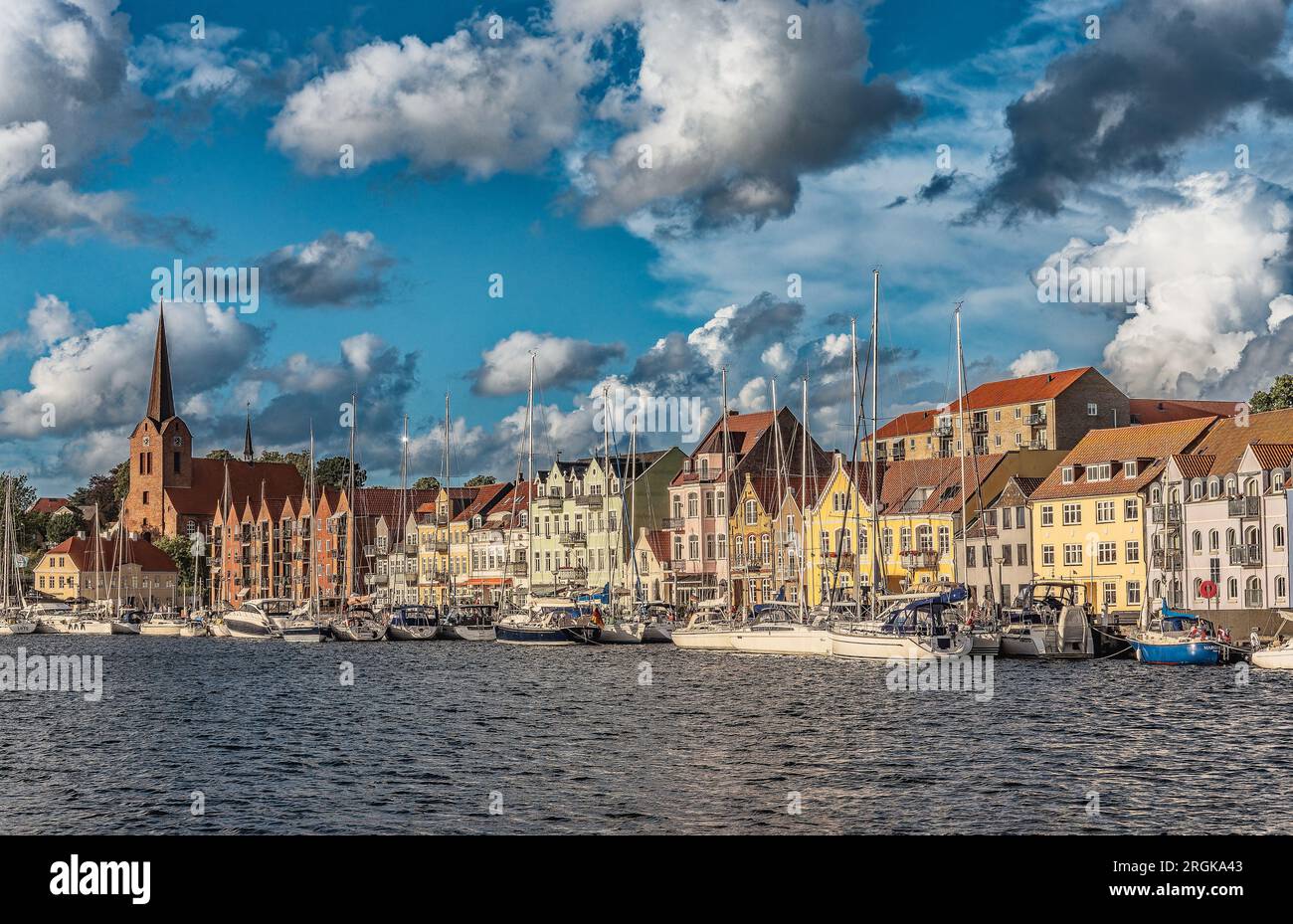 Lungomare di Soenderborg con vita di strada, ALS Danimarca Foto Stock