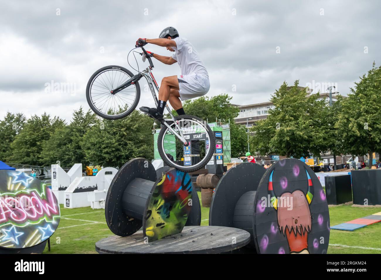 Glasgow, Scozia, Regno Unito. 10 agosto 2023. Gli UCI Cycling World Championships Mens Junior Trials si sono svolti a Glasgow Green. Credito: SKULLY/Alamy Live News Foto Stock