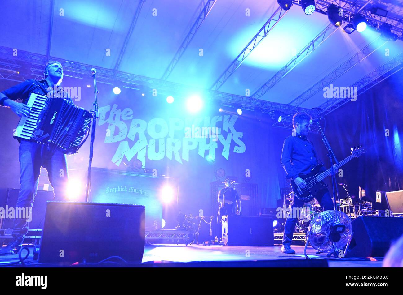 Padova, Italia. 9 agosto 2023. Tim Brennan e Kevin Rheault durante Dropkick Murphy's, Music Concert in Padova, Italia, agosto 09 2023 Credit: Independent Photo Agency/Alamy Live News Foto Stock