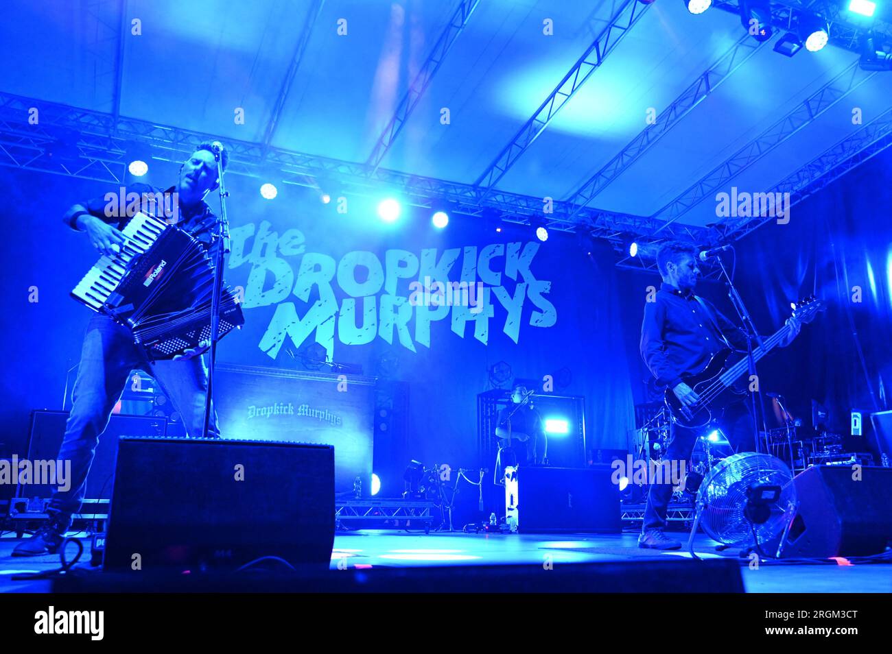 Padova, Italia. 9 agosto 2023. Tim Brennan e Kevin Rheault durante Dropkick Murphy's, Music Concert in Padova, Italia, agosto 09 2023 Credit: Independent Photo Agency/Alamy Live News Foto Stock