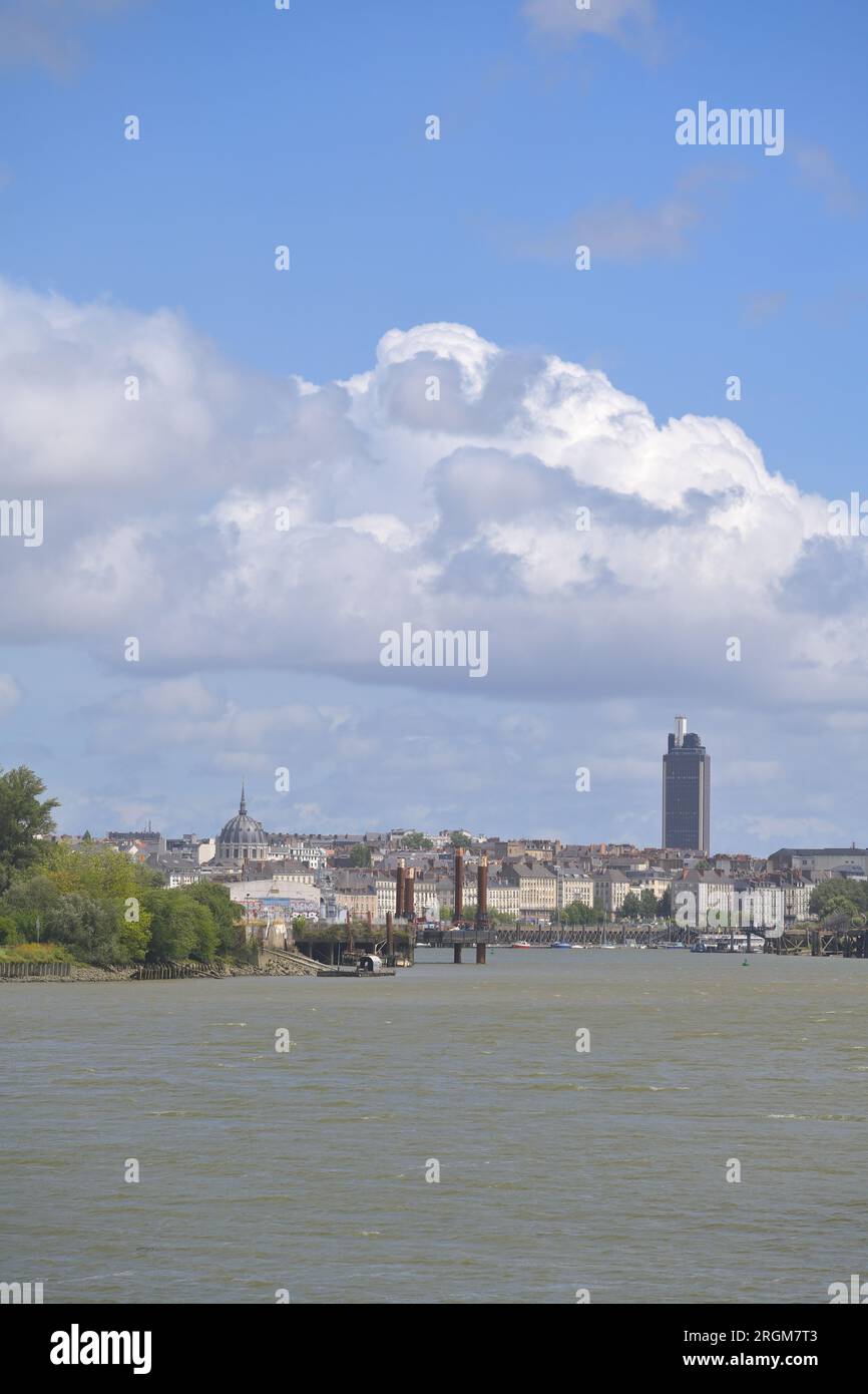 Panoramica di Nantes, la sesta città più grande della Francia, FR Foto Stock