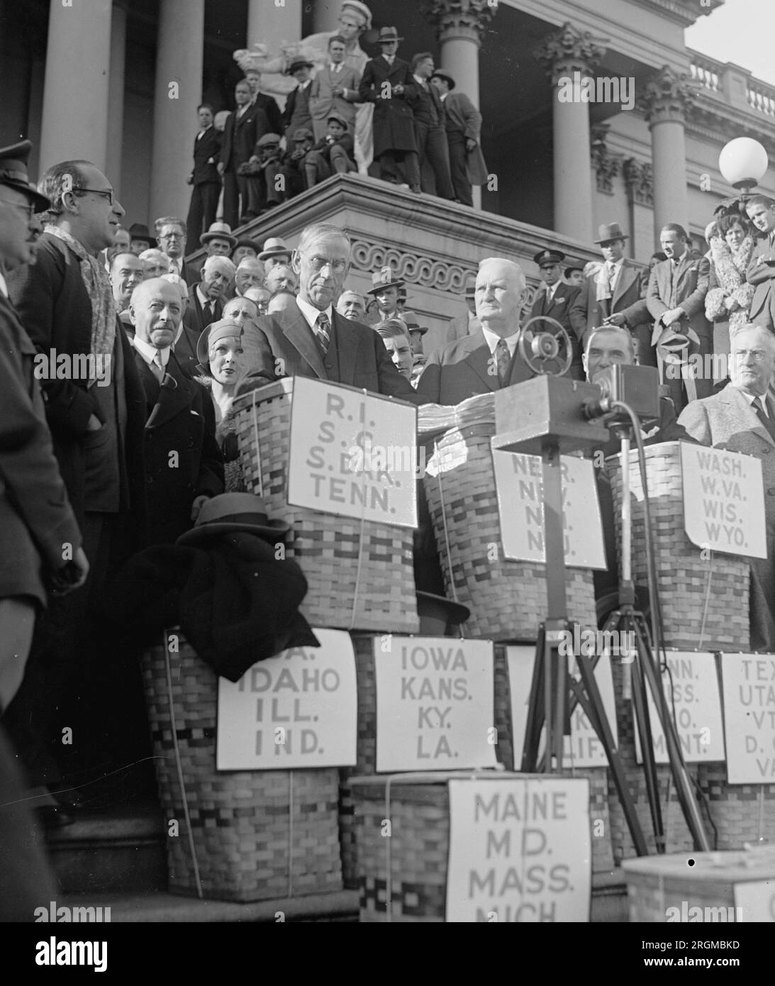 Petizioni fiscali Smoot & Hawley al Campidoglio degli Stati Uniti, CA. 1929 Foto Stock