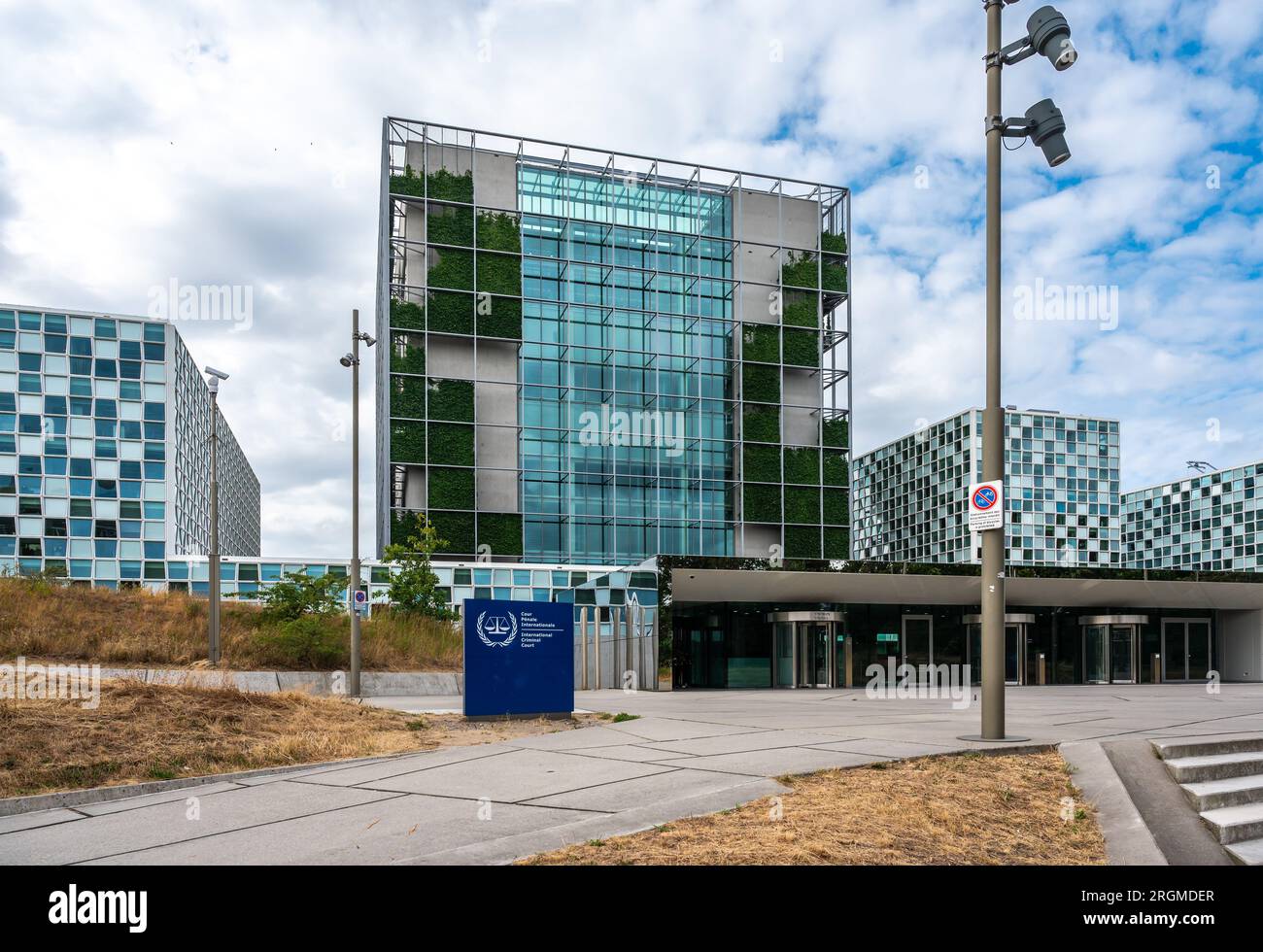 Den Haag, Olanda meridionale, Paesi Bassi, 3 luglio 2023 - edificio contemporaneo del Tribunale penale internazionale Foto Stock