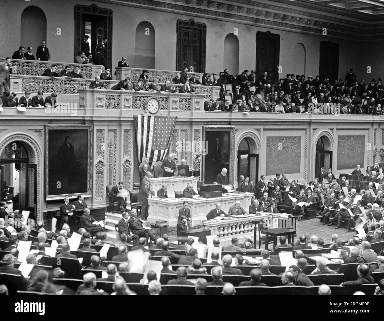 I politici statunitensi che contano i voti elettorali ca. Febbraio 1921 Foto Stock