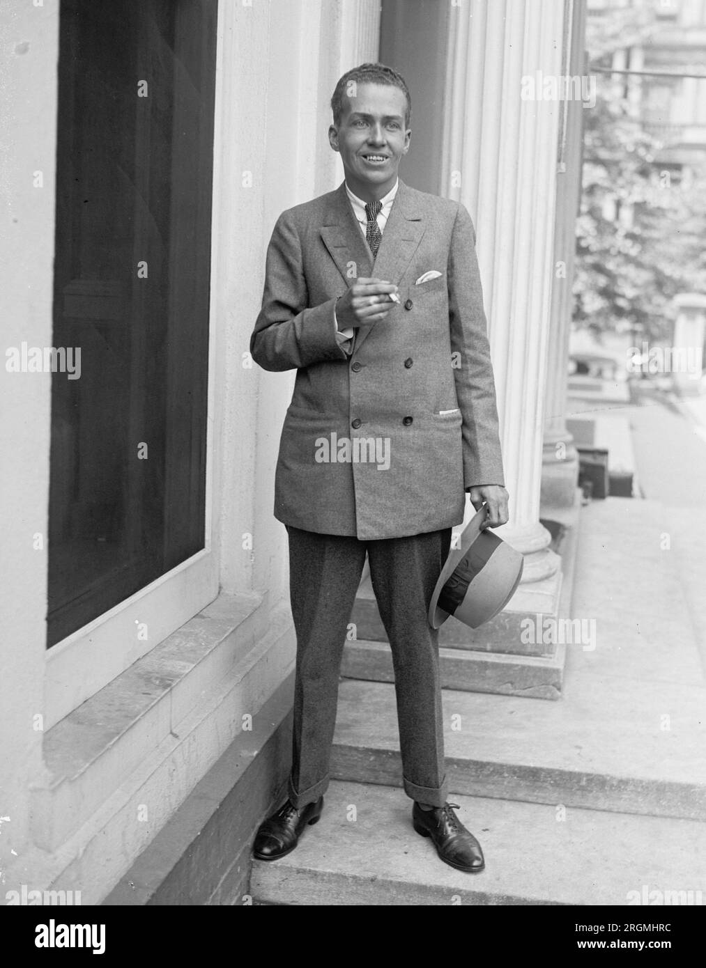 Foto di un sorridente Cornelius Vanderbilt alla Casa Bianca CA. 1925 Foto Stock