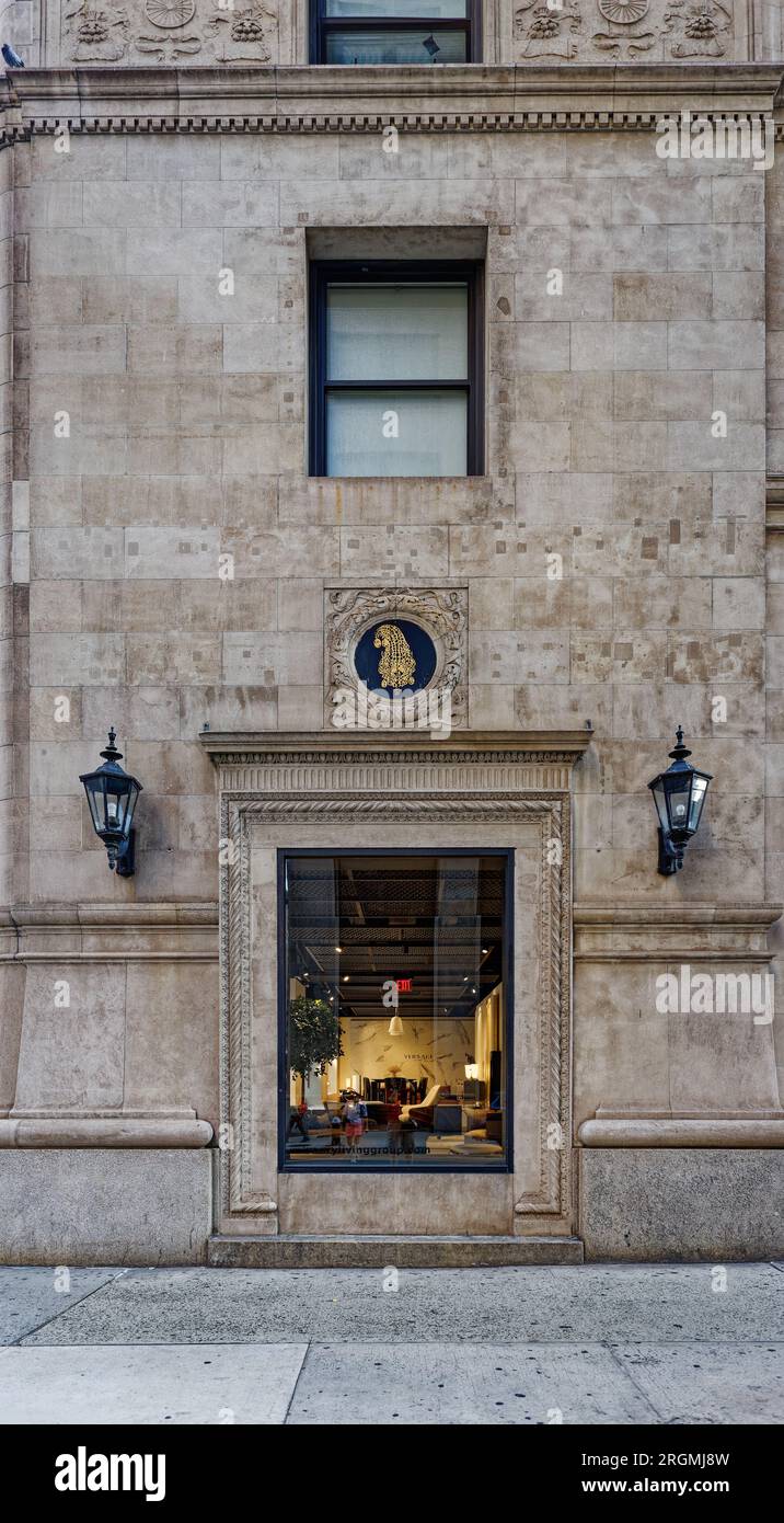 Midtown South: Murray Hill Plaza, 153-159 Madison Avenue, è un edificio cooperativo di appartamenti sopra la vendita al dettaglio a livello della strada. Foto Stock