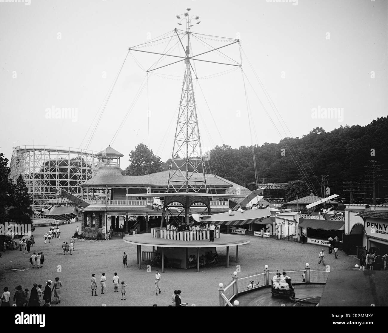 Giostre al parco divertimenti Glen Echo Park, California. 1910-1935 Foto Stock