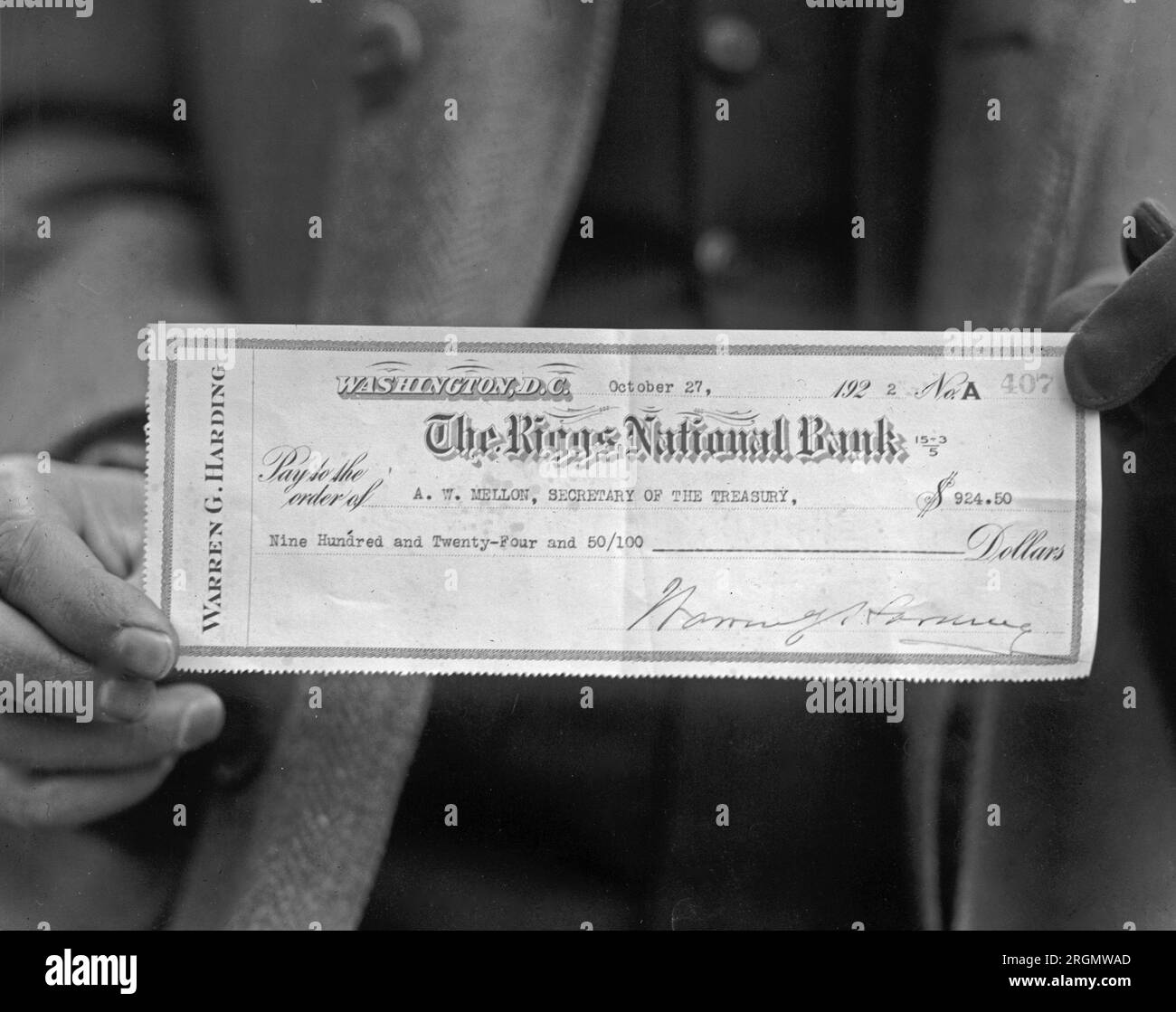 Un assegno scritto da Warren G. Harding per A.W. Mellon e scritto sulla Riggs National Bank CA. 1922 Foto Stock