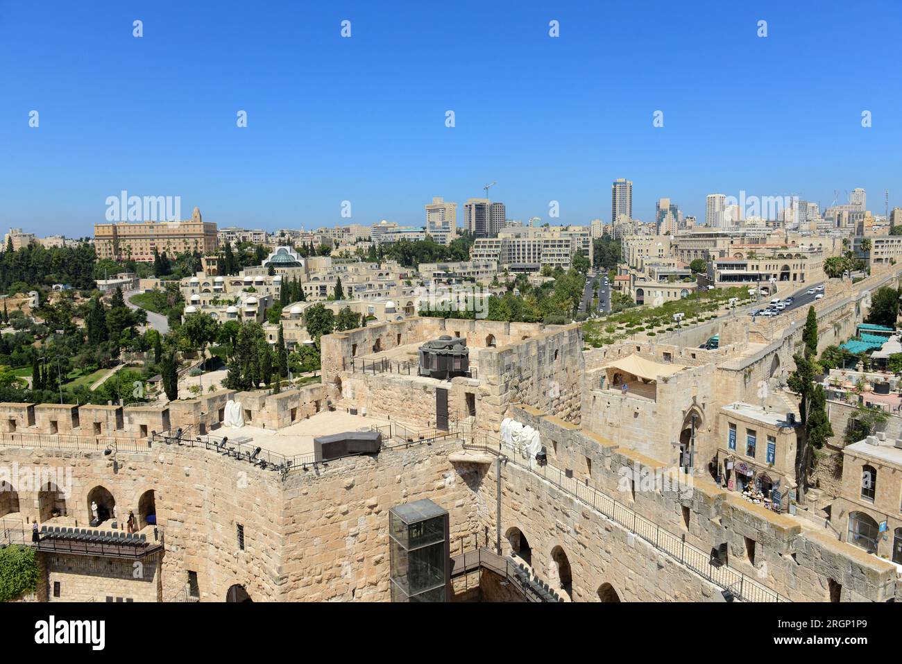 Una vista di Gerusalemme Ovest dalla Cittadella nella vecchia città di Gerusalemme, Israele. Foto Stock