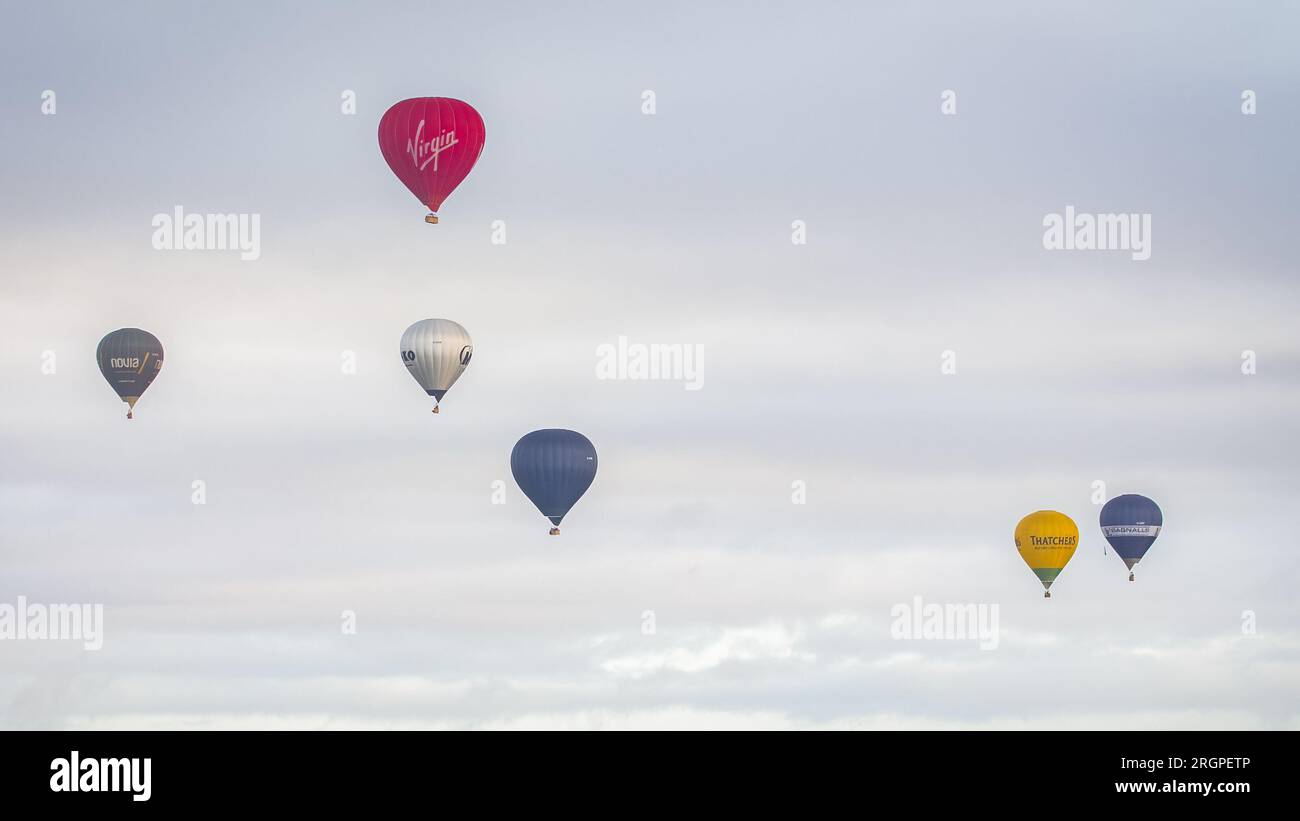 I palloni ad aria calda nel cielo Foto Stock
