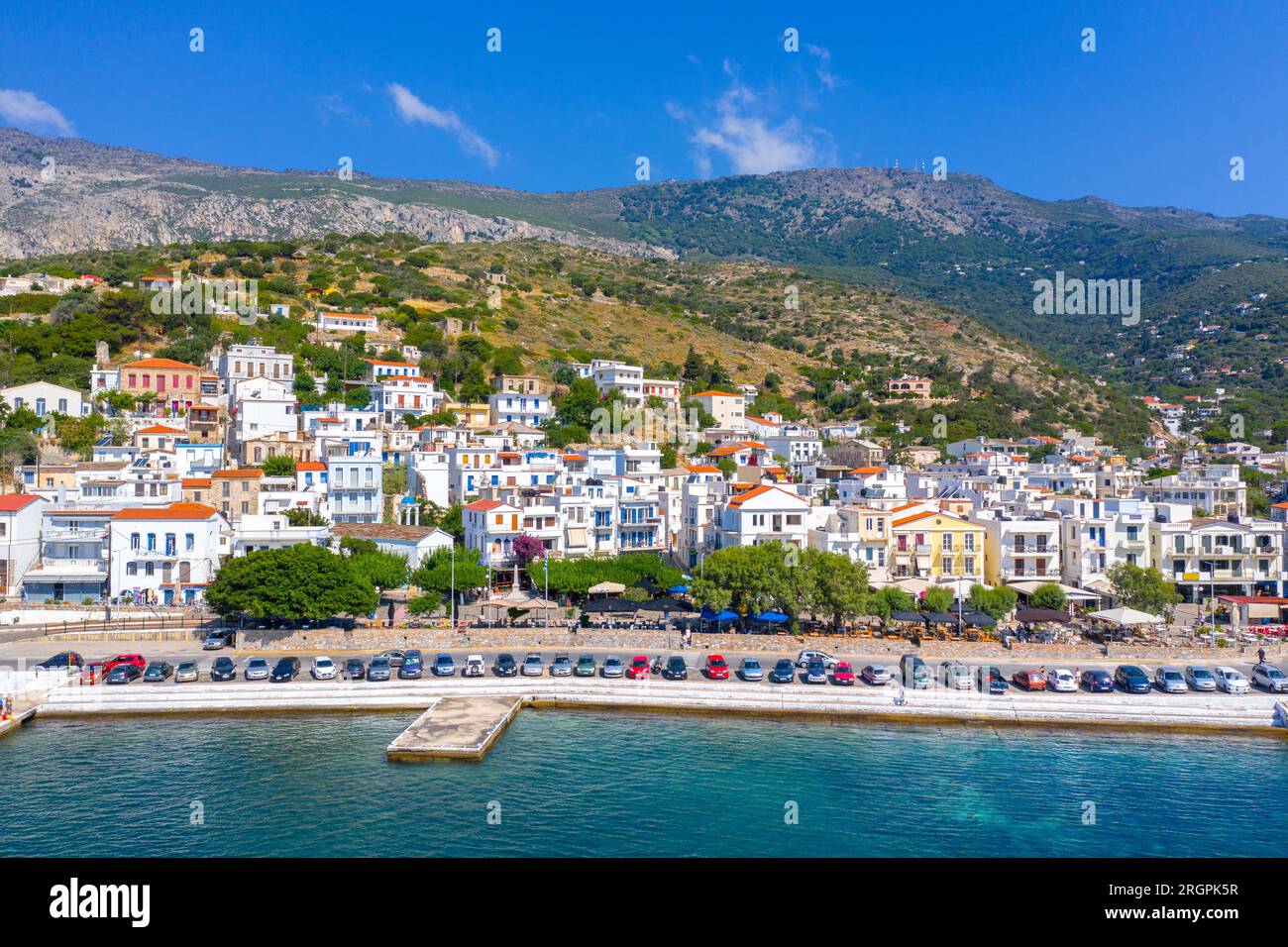 Il villaggio di Agios Kirikos è la capitale dell'isola di Ikaria, in Grecia. Foto Stock