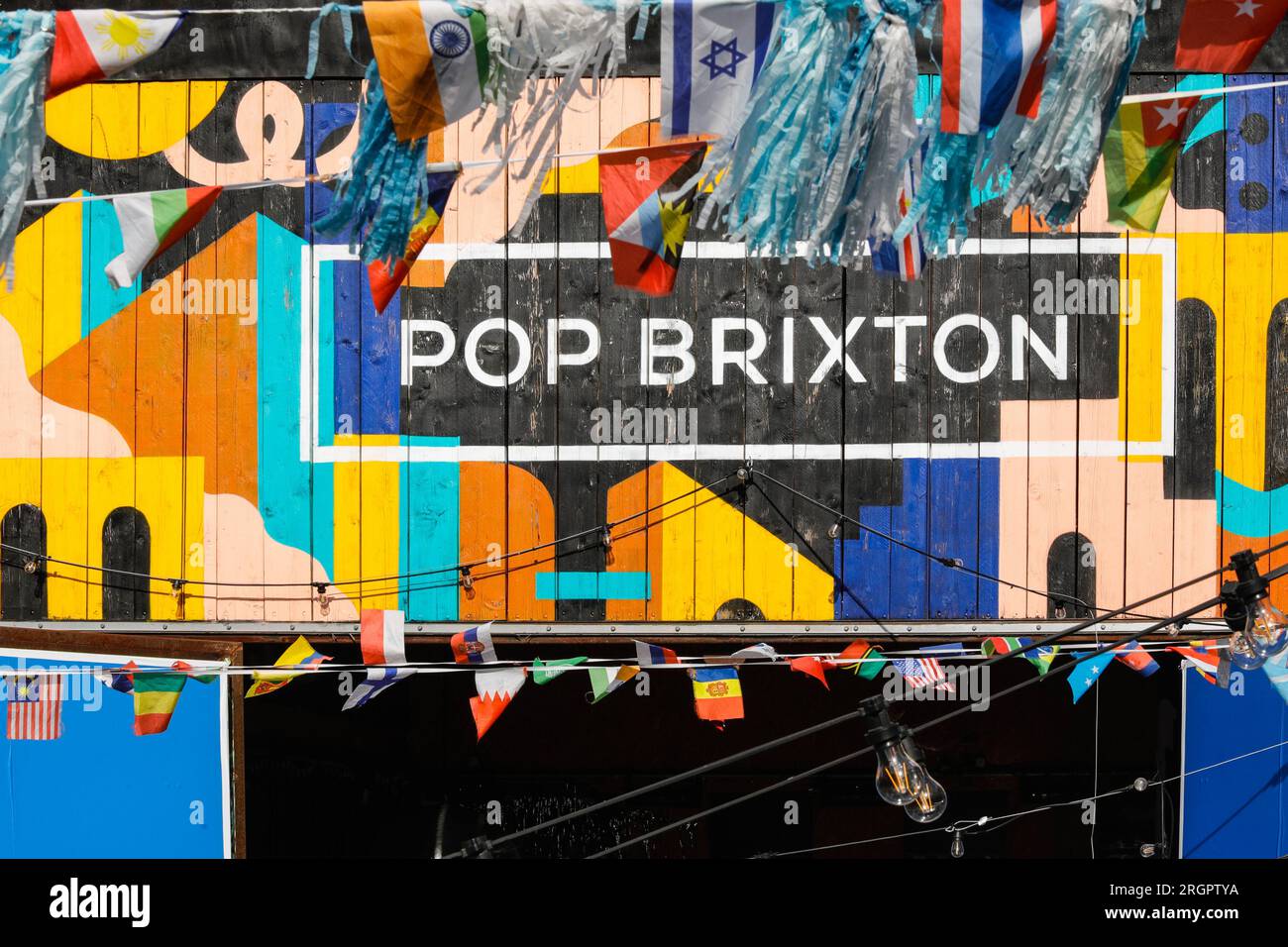 Logo pop Brixton, progetto di comunità pop-up con bar indipendenti, ristoranti, caffè, luogo di eventi, Brixton, Londra, Regno Unito Foto Stock