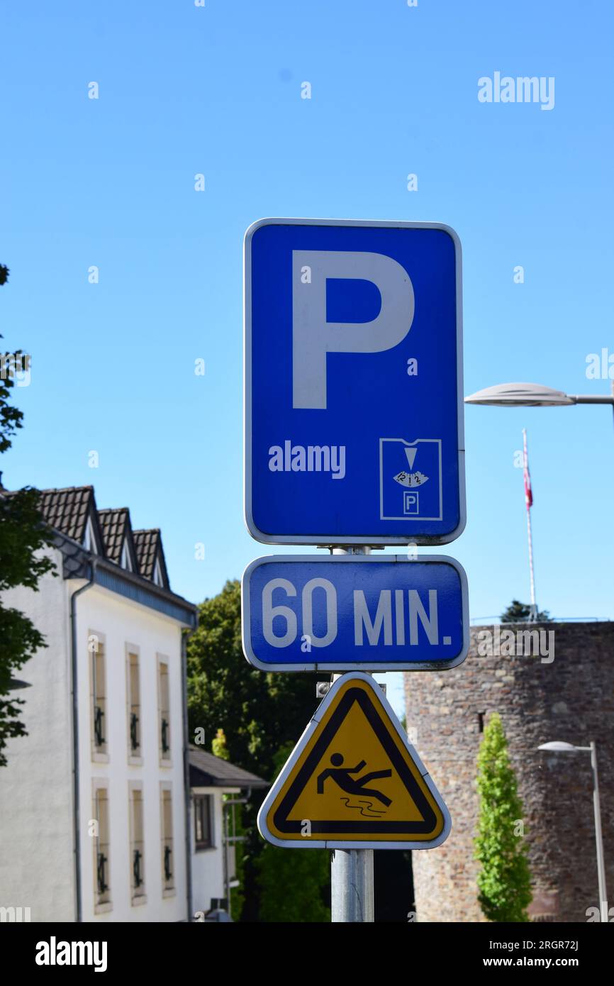 cartello parcheggio, limite di 60 minuti Foto Stock