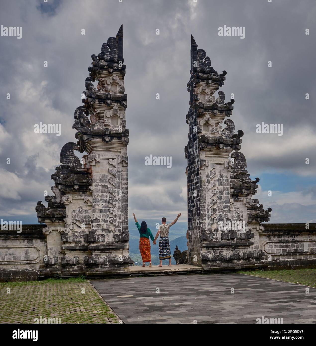 Porta del Paradiso Tempio di Lempuyang nella Reggenza di Karangasem, Bali indonesia, gruppo di templi di Bali sul Monte Lempuyang. Foto Stock