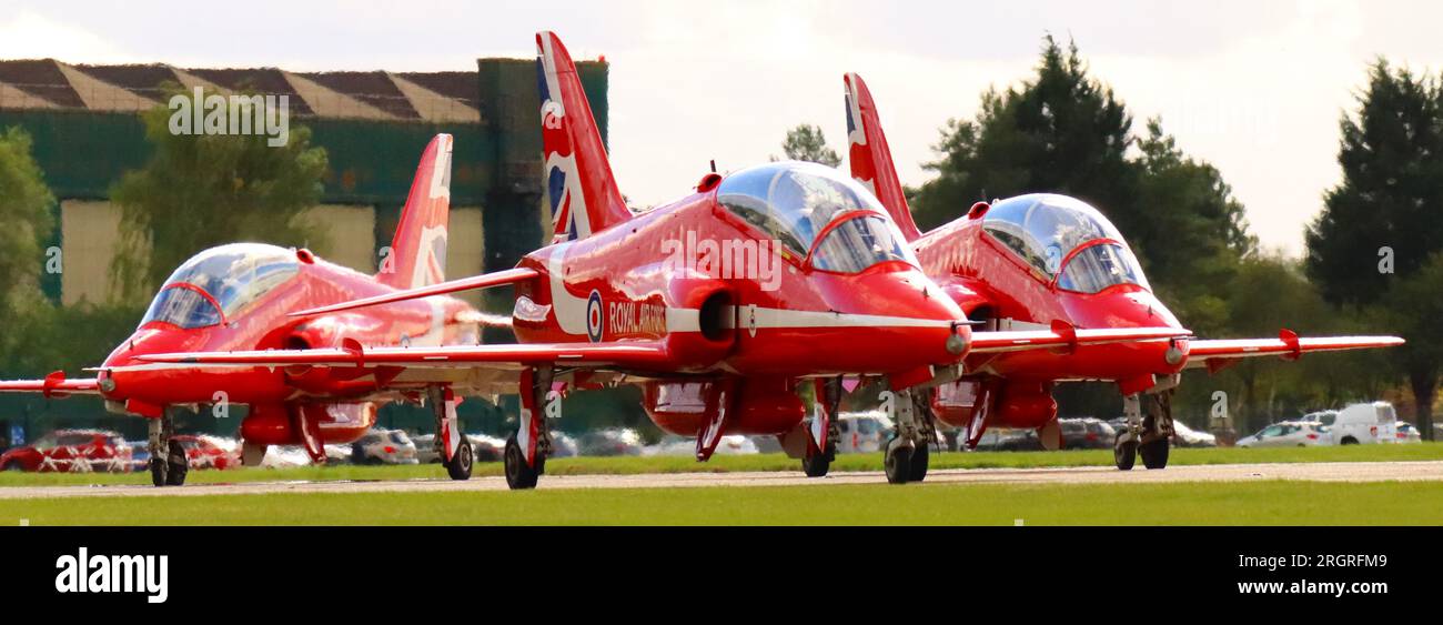 ROYAL AIR FORCE: SQUADRA DI VISUALIZZAZIONE ACROBATICA LE FRECCE ROSSE Foto Stock