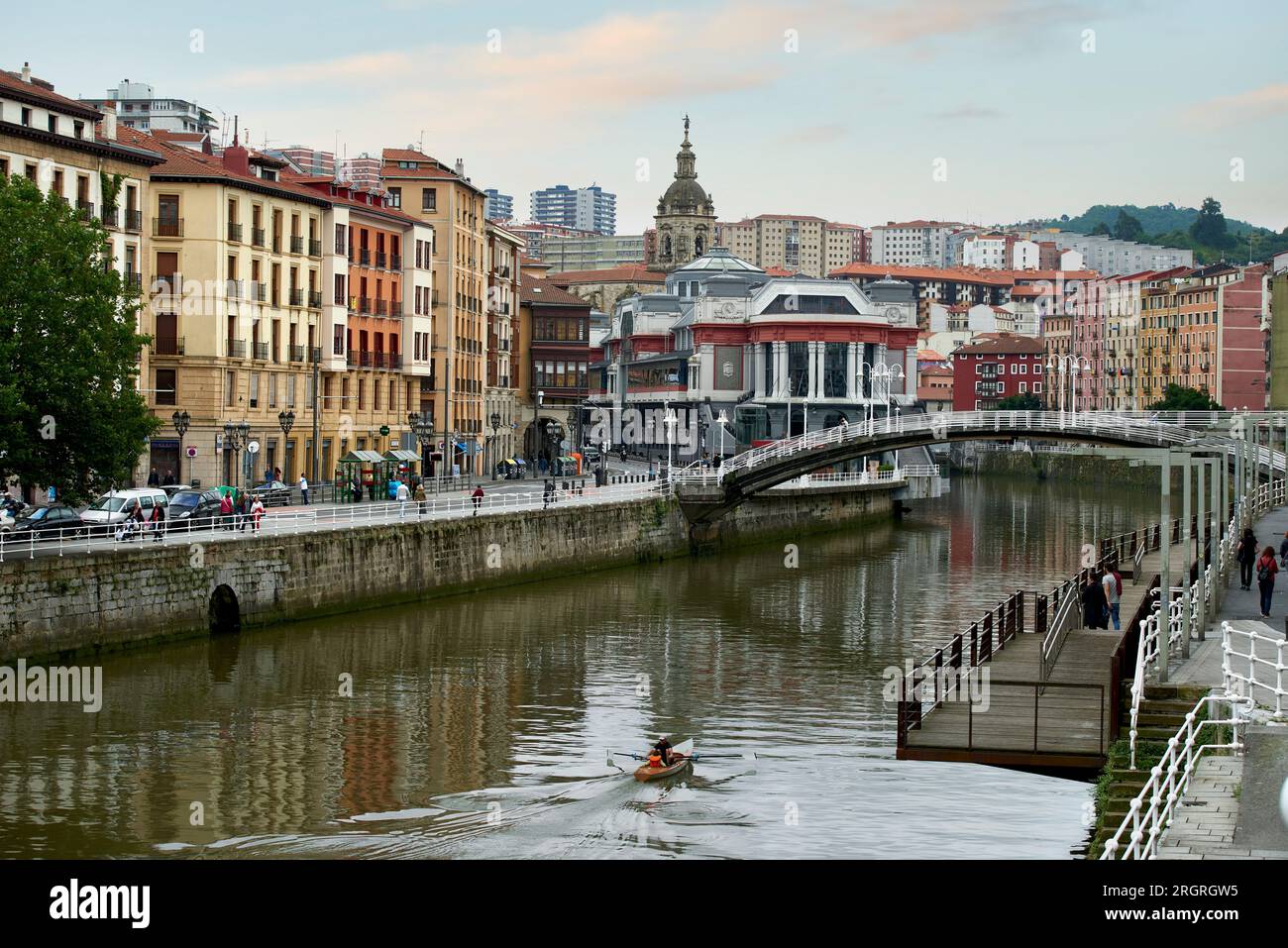 Mercato la Rivera, Bilbao, Biscaglia, Paesi Baschi, Euskadi, Spagna, Europa. Foto Stock