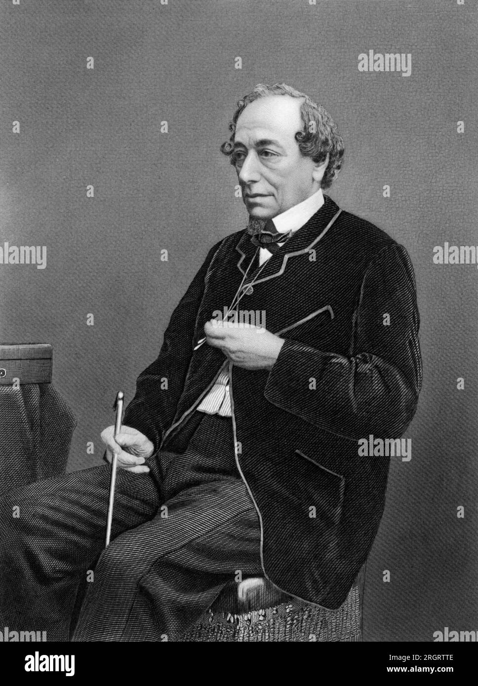 Inghilterra: circa 1870 Benjamin Disraeli, primo ministro della Gran Bretagna e statista conservatore. Foto Stock