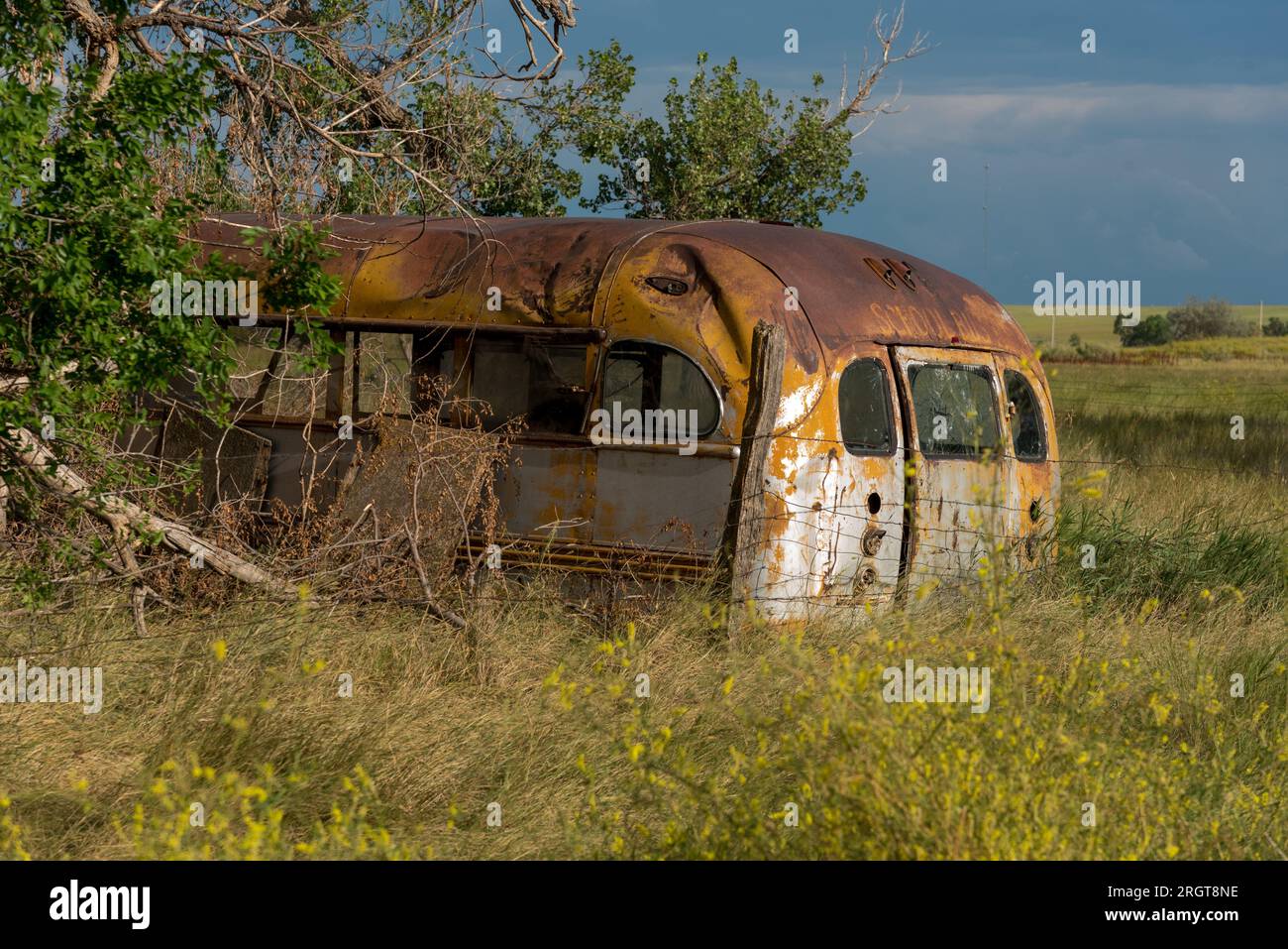 La città fantasma di Ardmore, South Dakota, aveva una popolazione di 1 abitanti nel censimento del 2020. Si trova a circa 1,5 km dal confine del Nebraska nel South Dakota sull'autostrada 71. Foto Stock