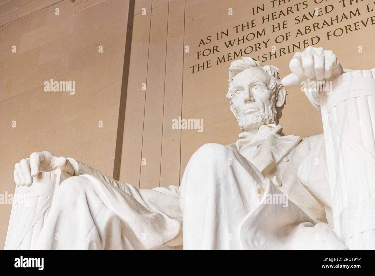 Iconica statua di Abraham Lincoln nel Lincoln Memorial di Washington DC. Foto Stock