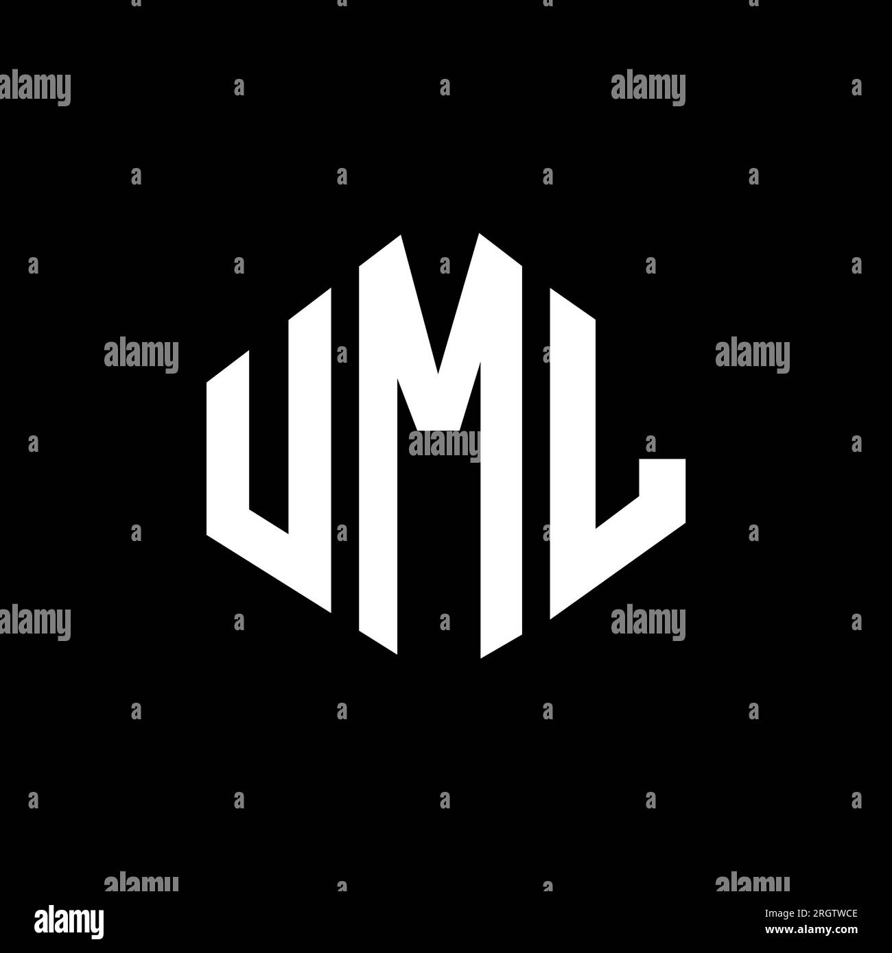 Logo UML Letter con forma poligonale. Design del logo a forma di cubo e poligono UML. Modello con logo vettoriale esagonale UML in bianco e nero. Monogr. UML Illustrazione Vettoriale